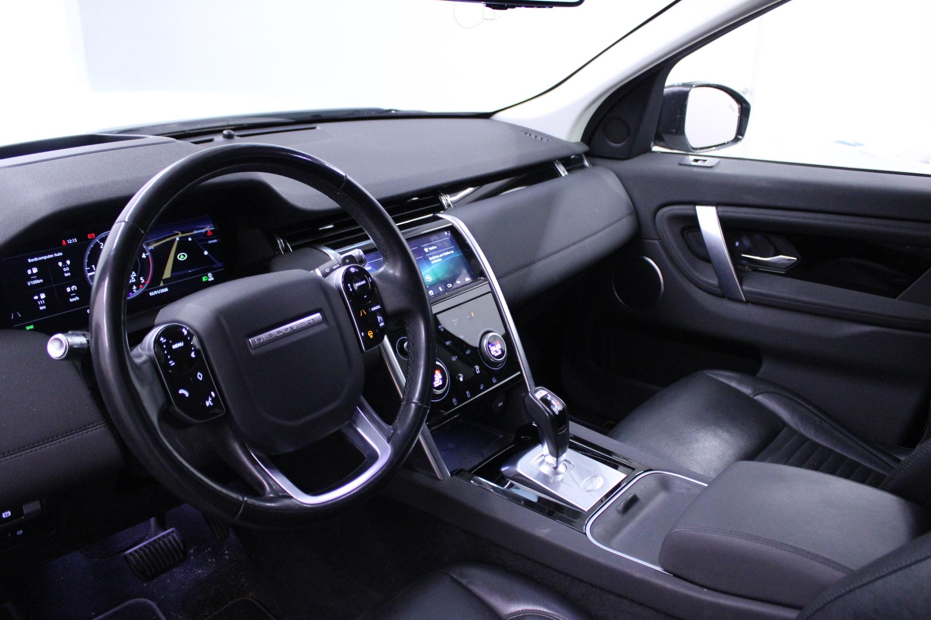 LAND ROVER Discovery Sport 2.0 TD4 | 7-PLÄTZER | Anhängerkupplung | Head-Up Display-image-19