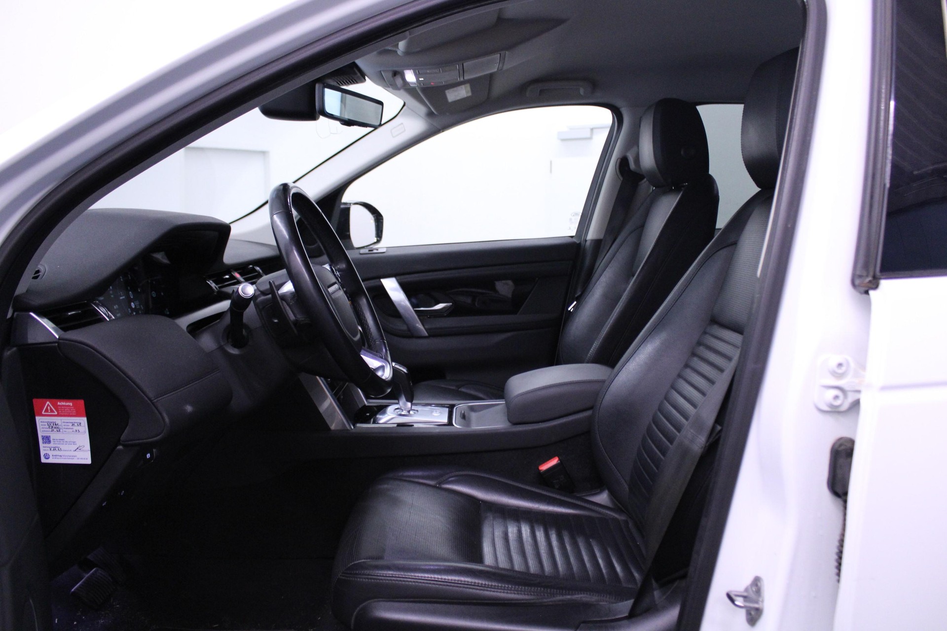 LAND ROVER Discovery Sport 2.0 TD4 | 7-PLÄTZER | Anhängerkupplung | Head-Up Display-image-20