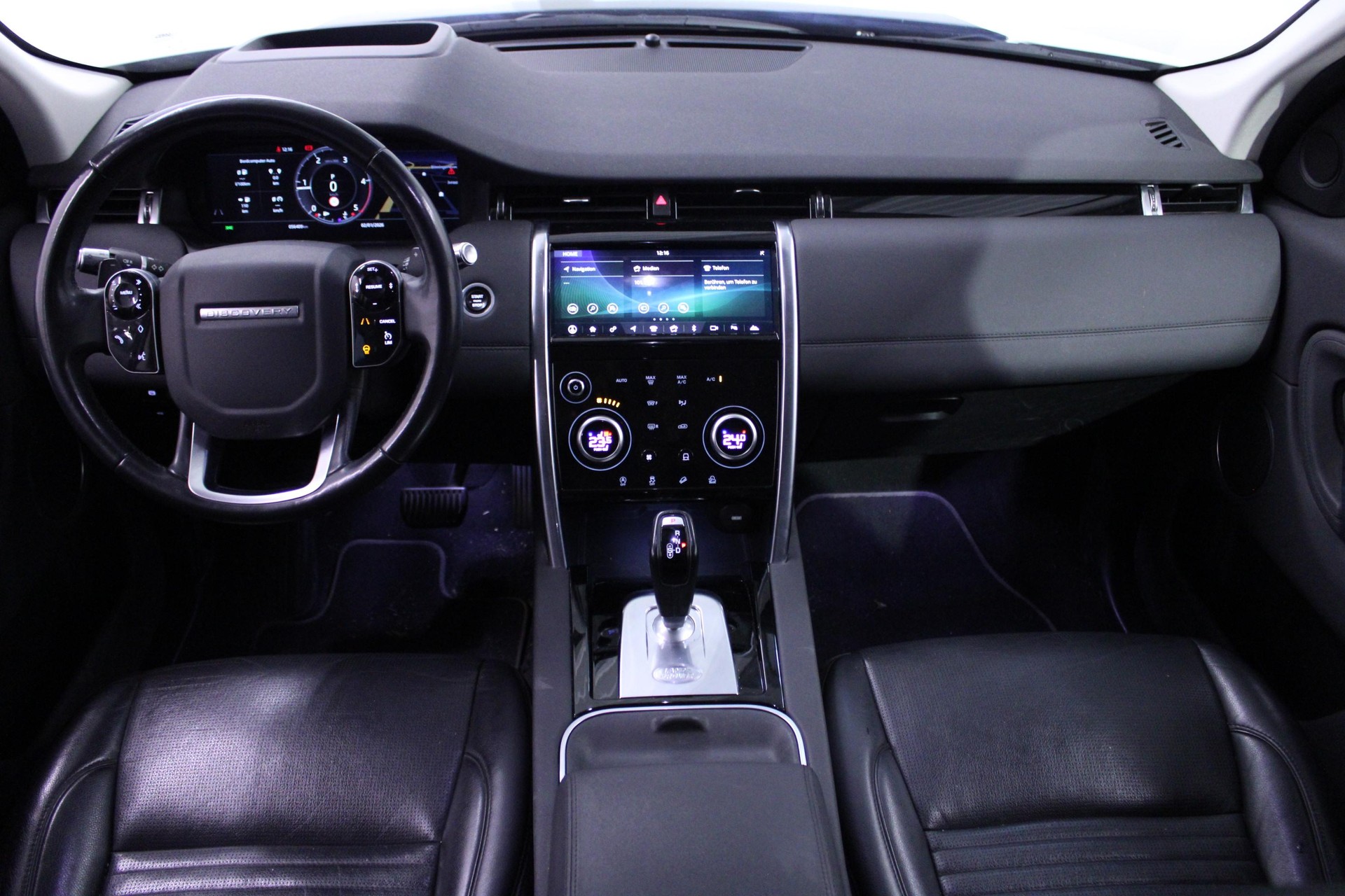 LAND ROVER Discovery Sport 2.0 TD4 | 7-PLÄTZER | Anhängerkupplung | Head-Up Display-image-27