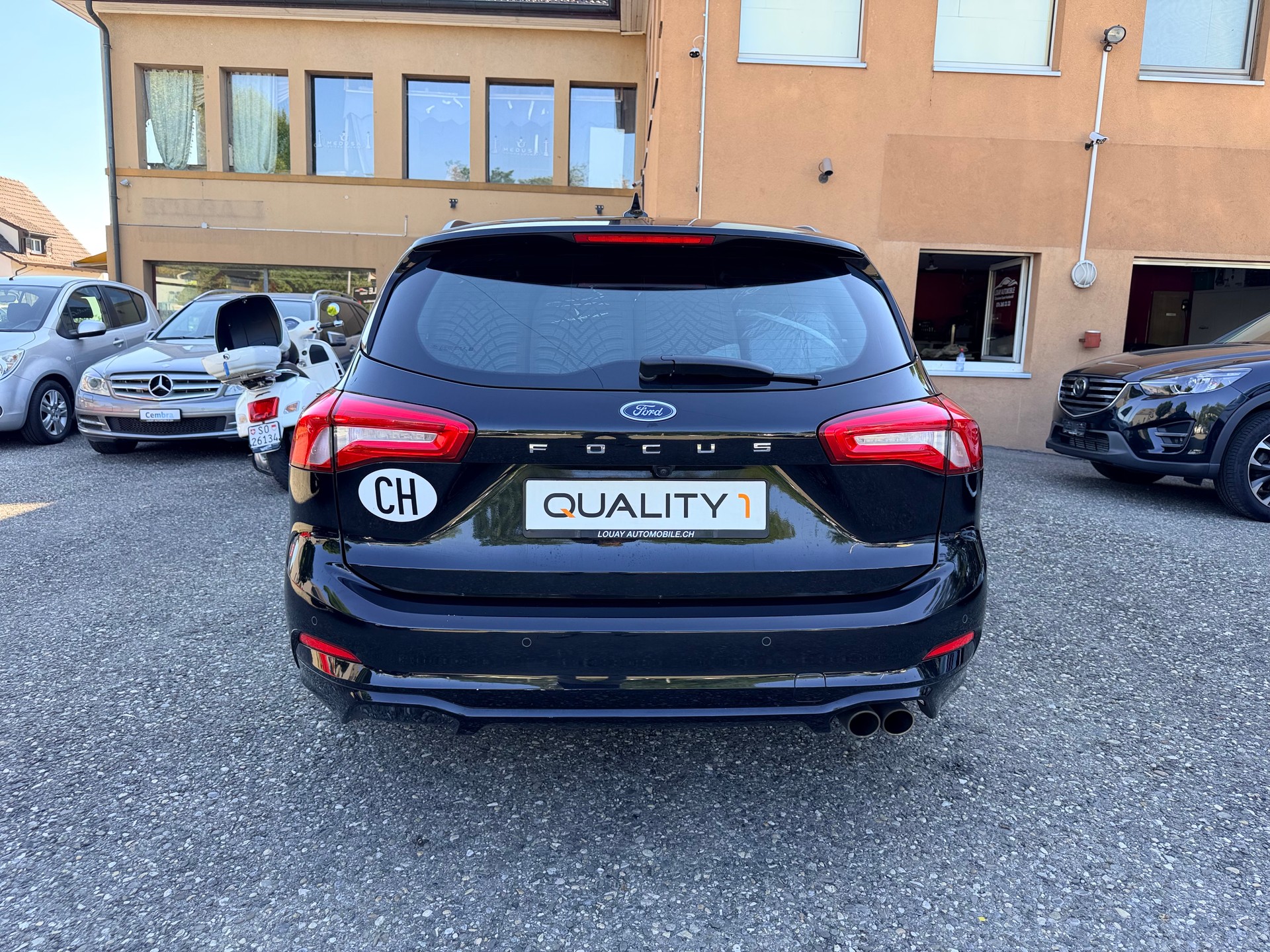 FORD Focus 1.0 SCTi Titanium ST-Line-image-8