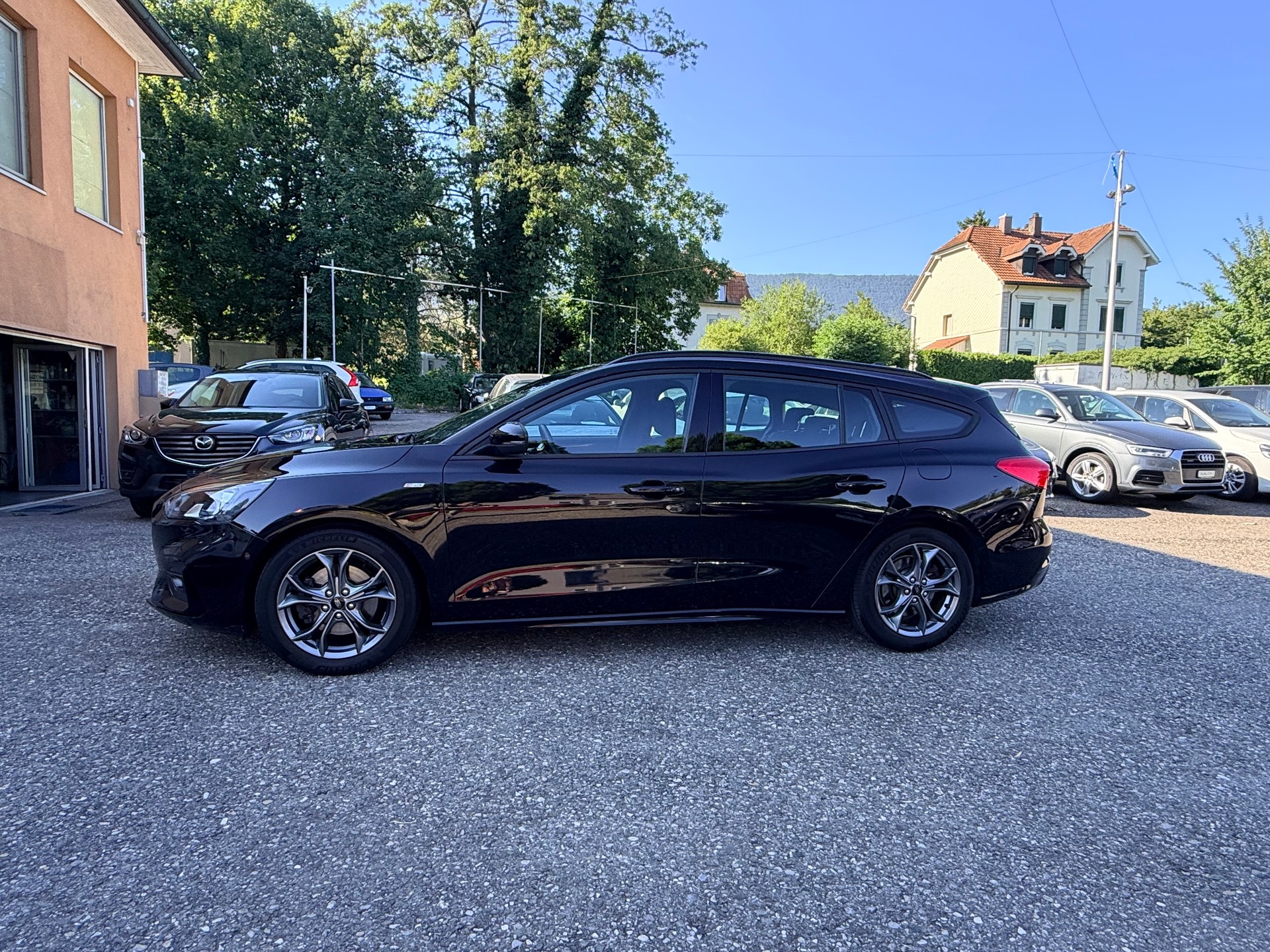 FORD Focus 1.0 SCTi Titanium ST-Line-image-6