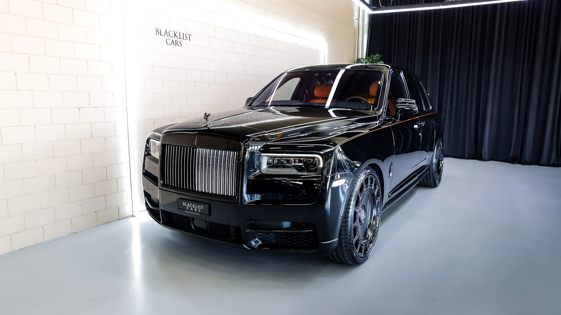ROLLS-ROYCE Cullinan 6.7 V12 * MANSORY *-showroom-element-1
