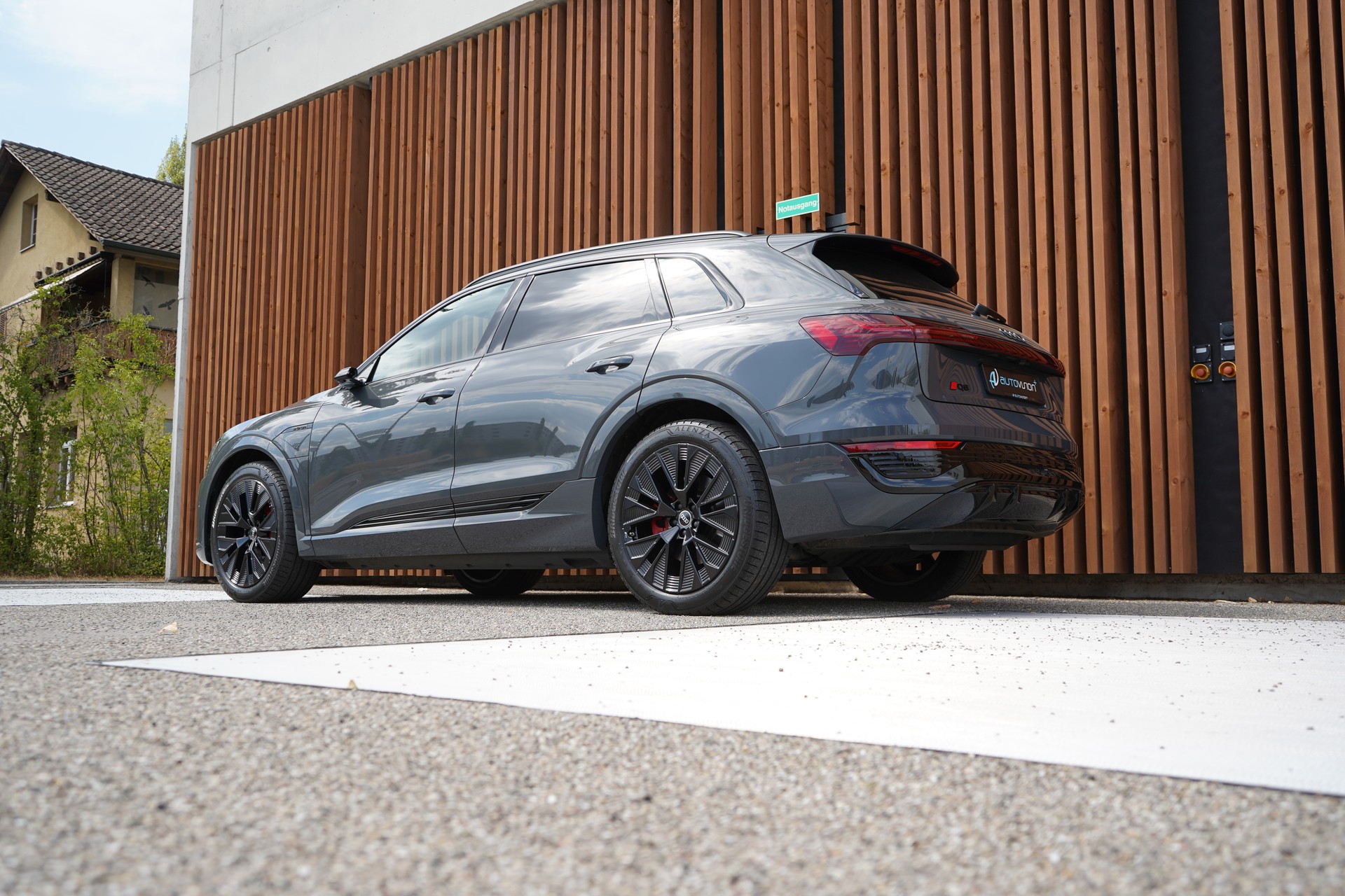 AUDI Q8 55 E-TRON S LINE BLACK EDITION QUATTRO l 408 PS-image-10