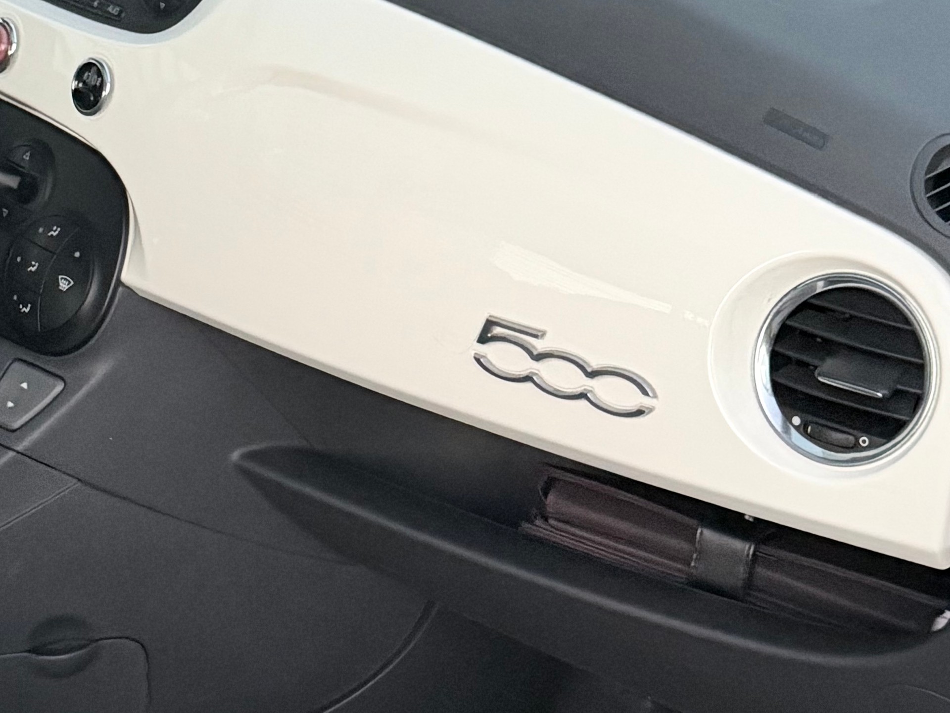 FIAT 500 1.4 16V Lounge-image-4