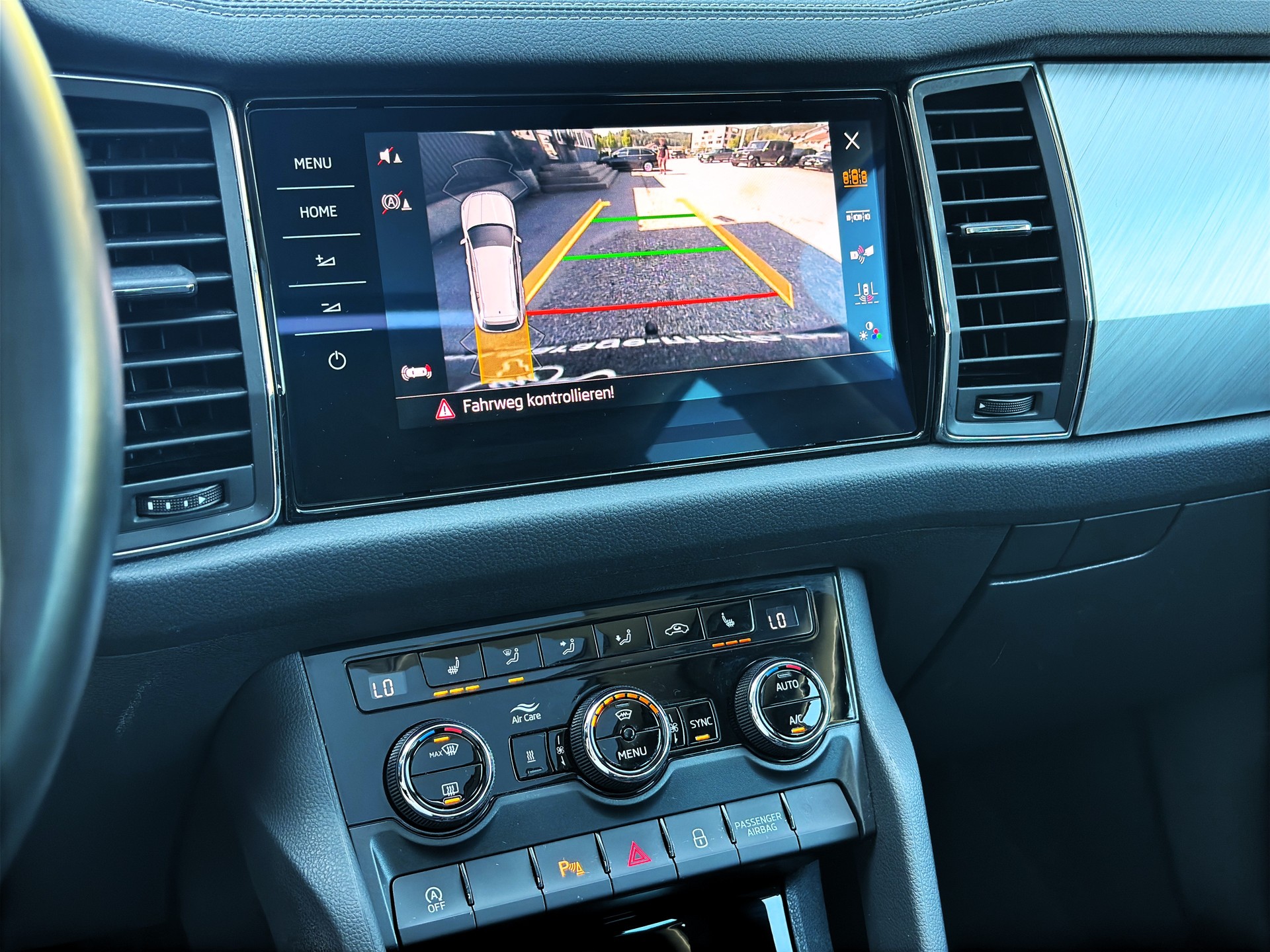 SKODA Kodiaq 2.0 TDI CR Ambition 4x4 DSG ❗7 Sitzplätze❗✅CH-Fahrzeug & 8-fach bereift✅-image-9