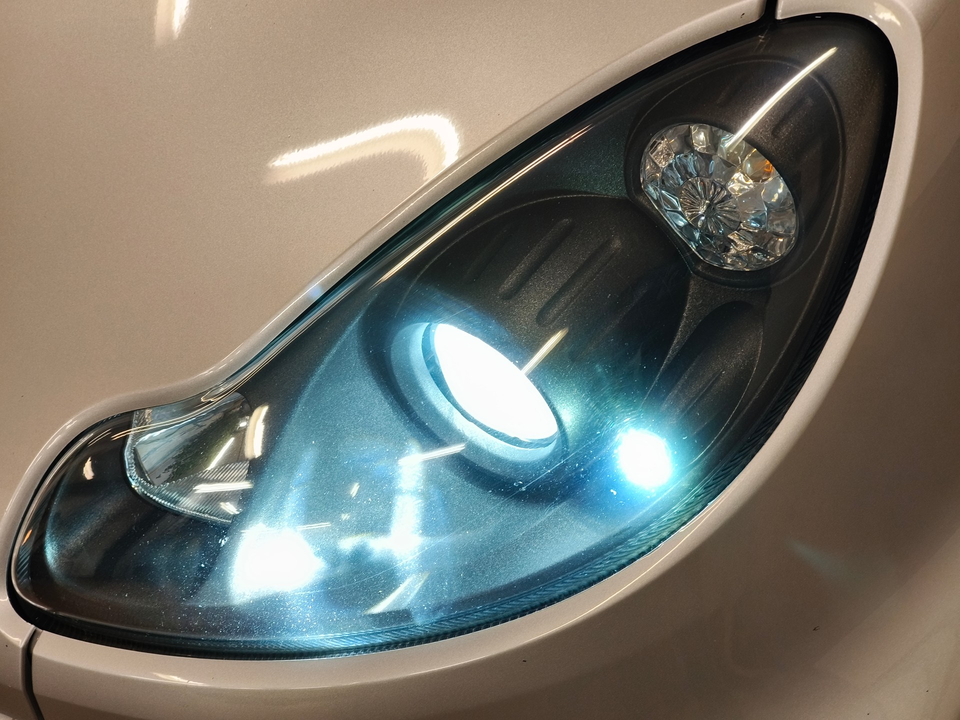 SMART fortwo Brabus Xclusive softouch-showroom-element-3