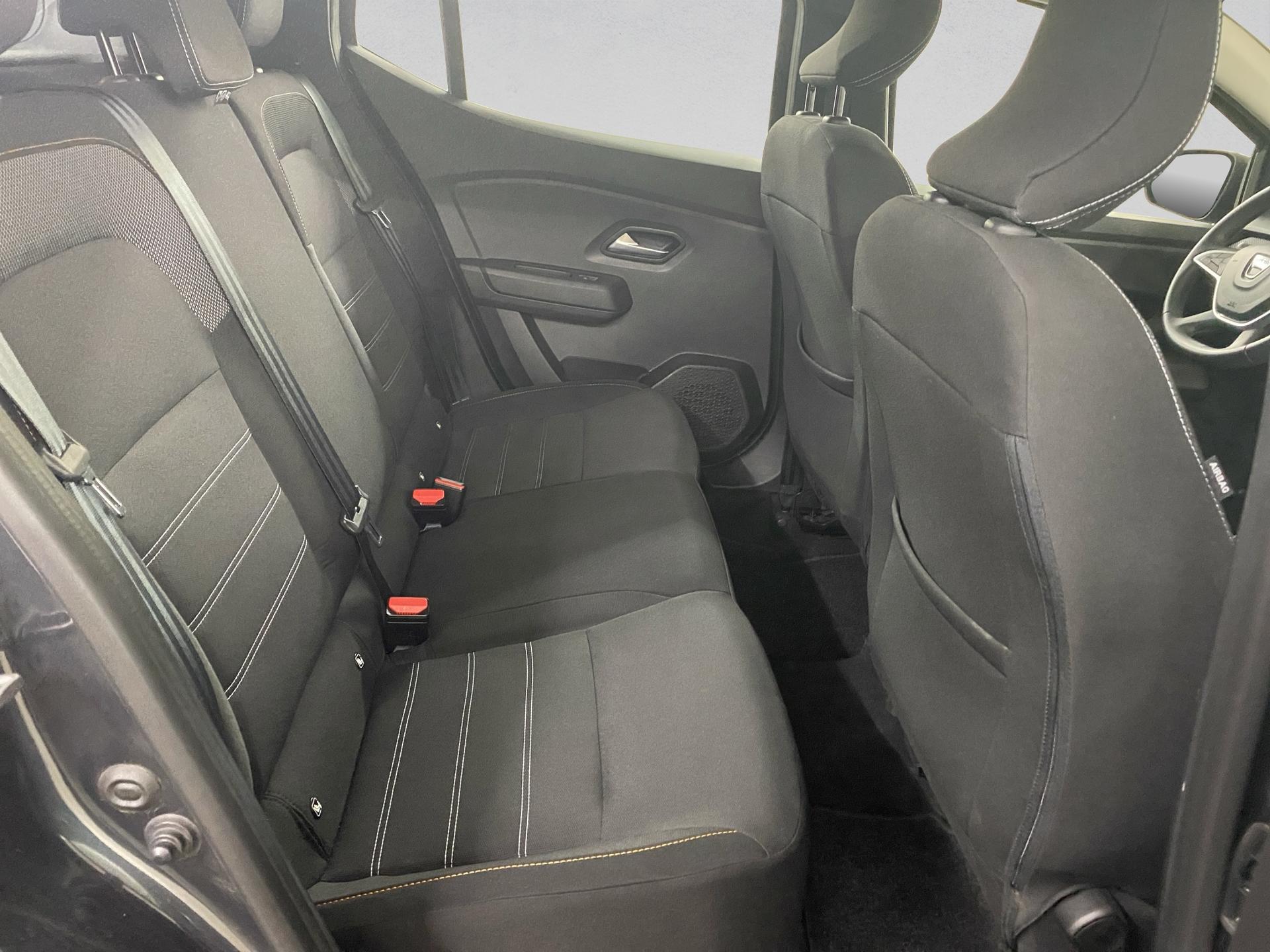 DACIA Sandero Stepway TCe 90 Comfort CVT-image-9