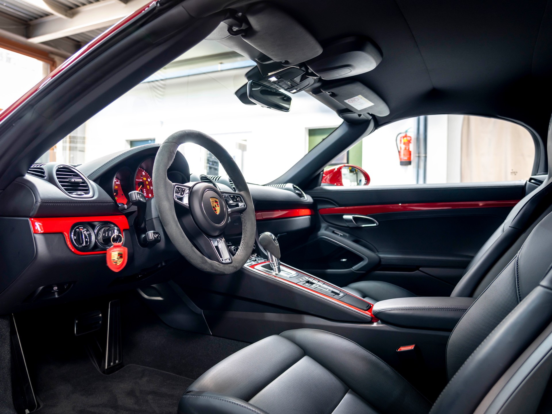 PORSCHE 718 Boxster 2.0 PDK-image-11