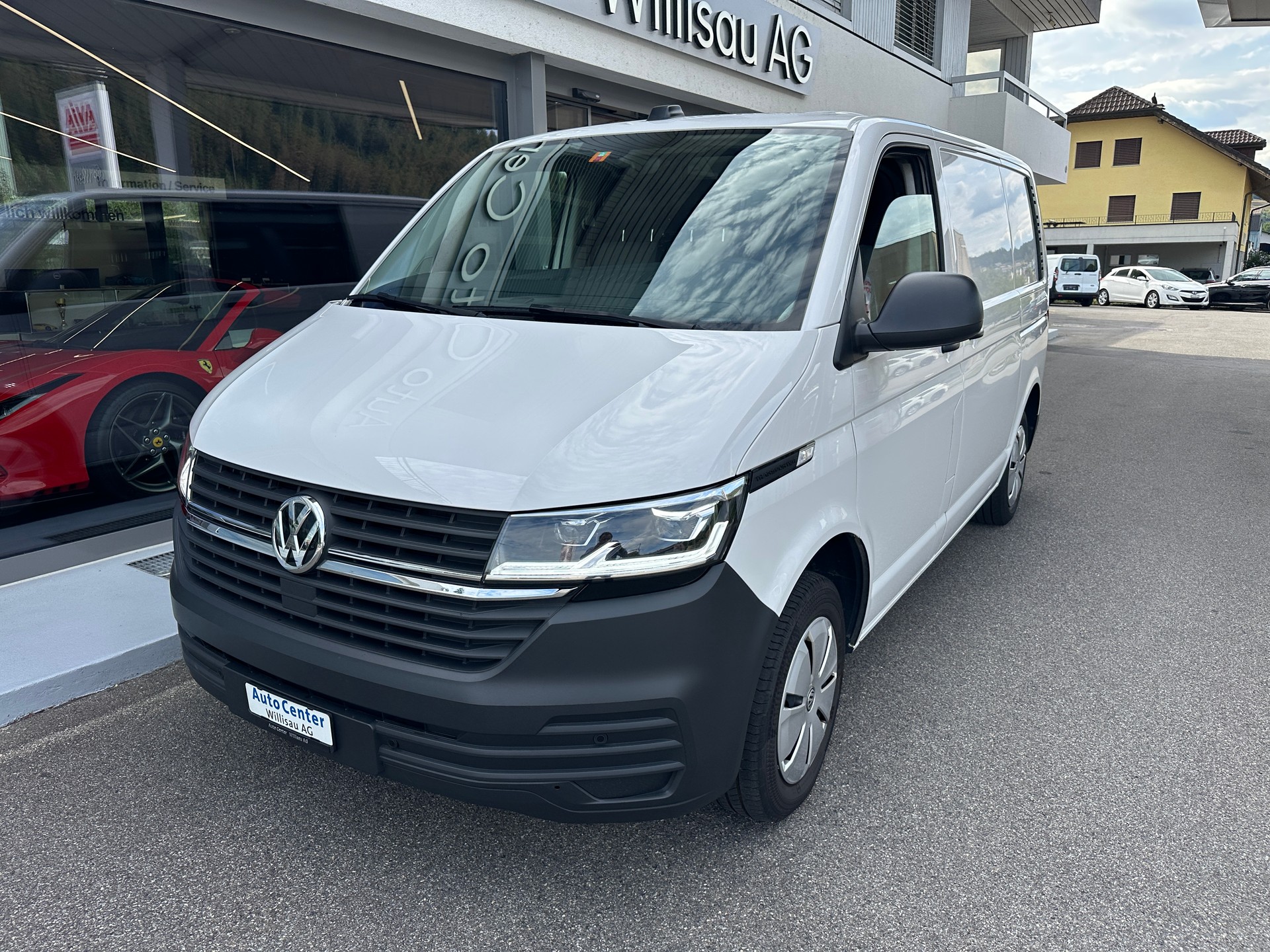 VW T6.1 2.0 3000 TDI DSG Kasten AHK 2.5 T-showroom-element-1