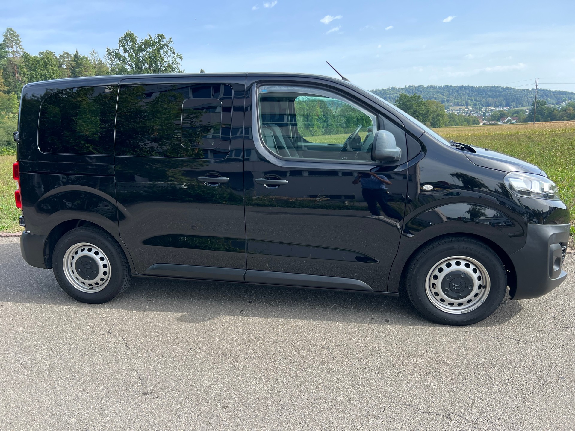 CITROEN Jumpy 1.5 HDi 100 Size XS 6 Sitze Space Tourer-image-1