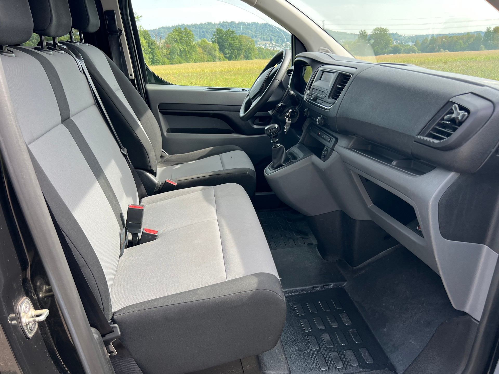 CITROEN Jumpy 1.5 HDi 100 Size XS 6 Sitze Space Tourer-image-5