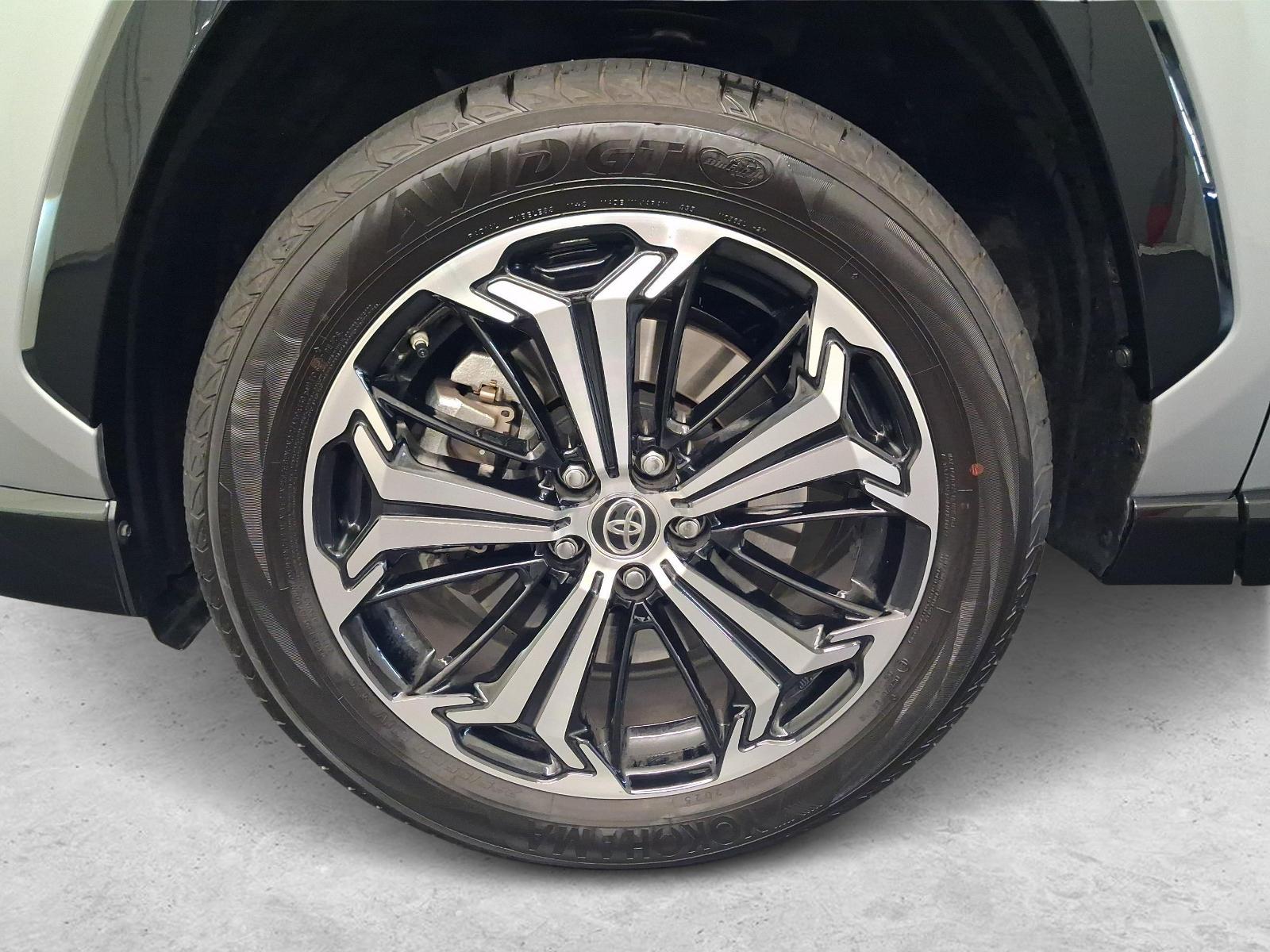 TOYOTA RAV4 2.5 Plug-In-Hybrid Platinum-image-15