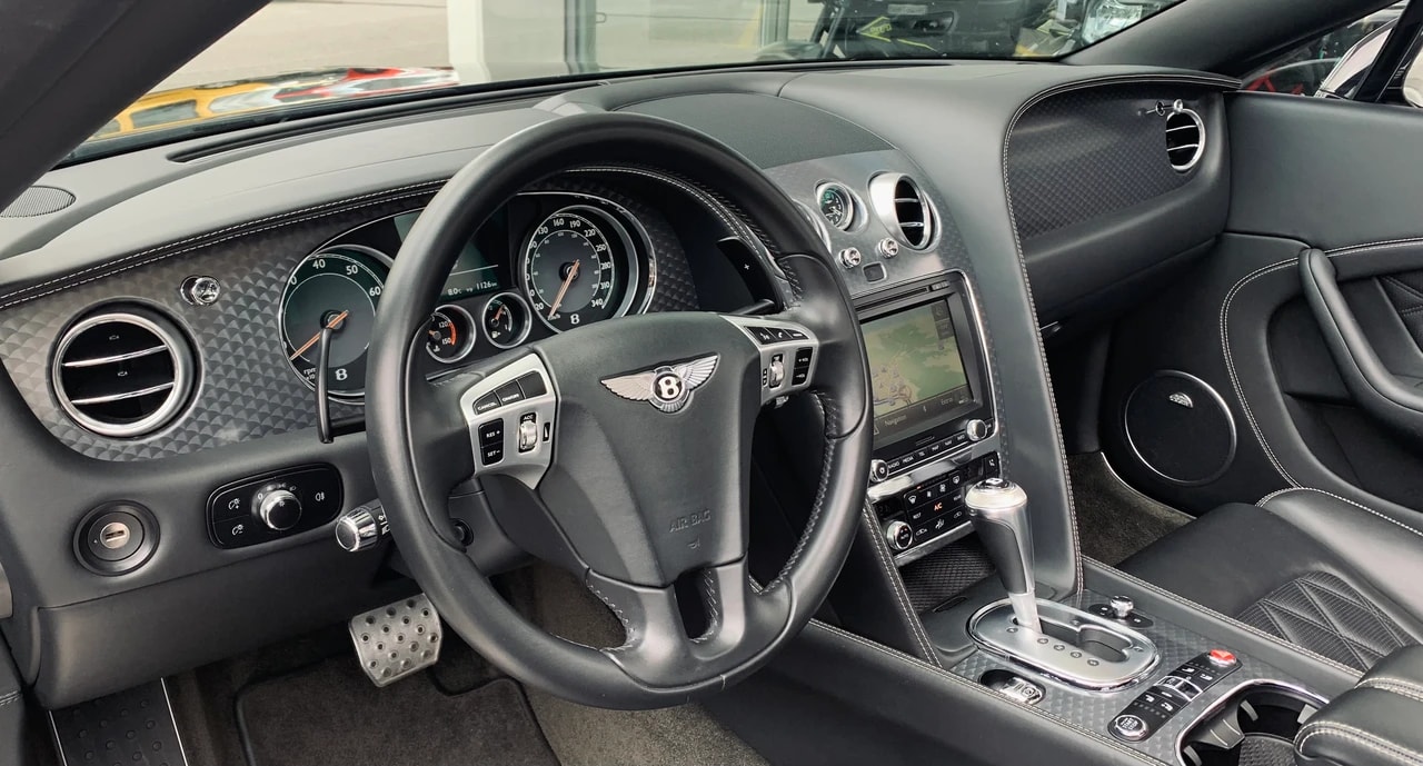 BENTLEY Continental GTC Speed 6.0 W12-image-8