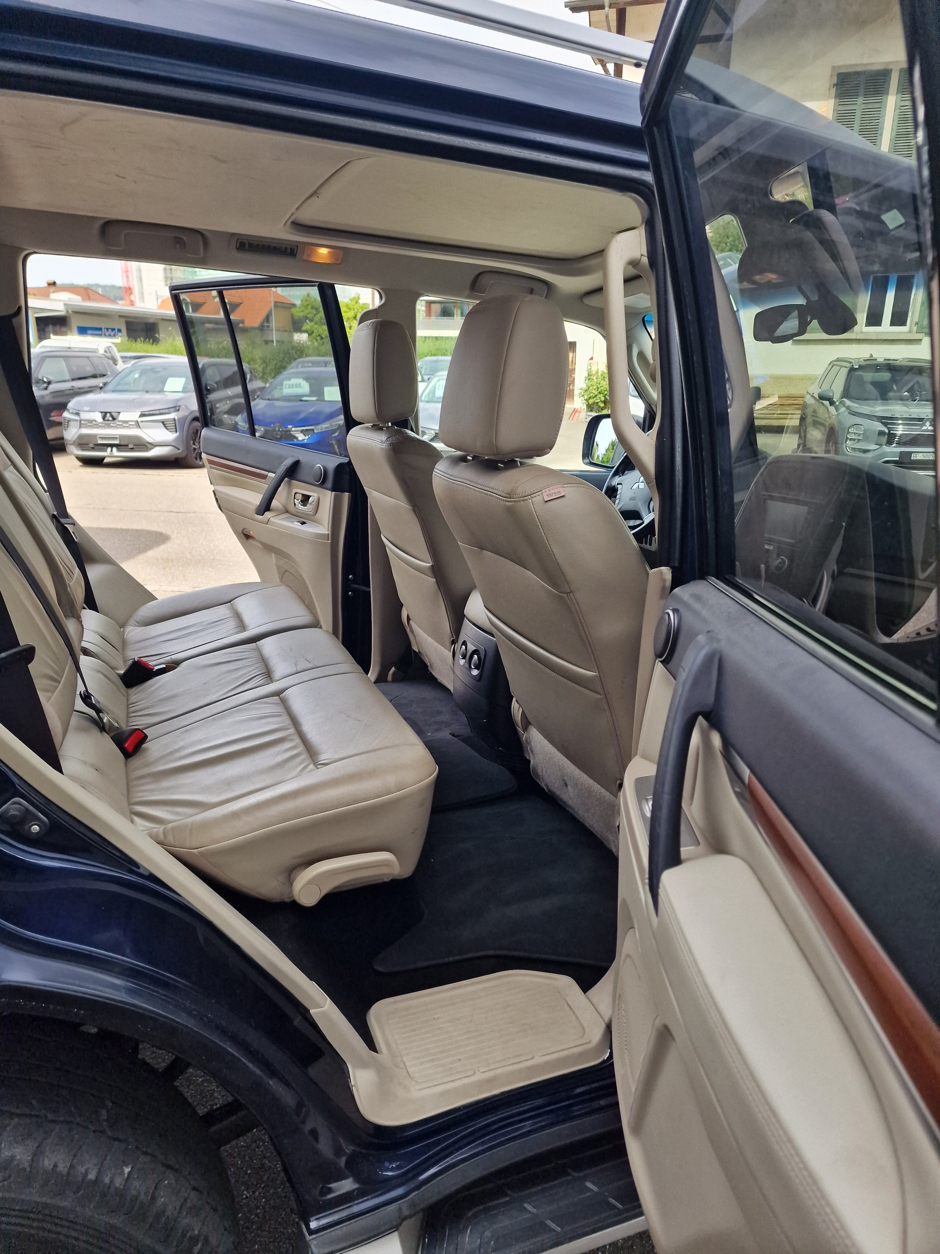 MITSUBISHI Pajero 3.2 DI-D Instyle Automatic-image-8