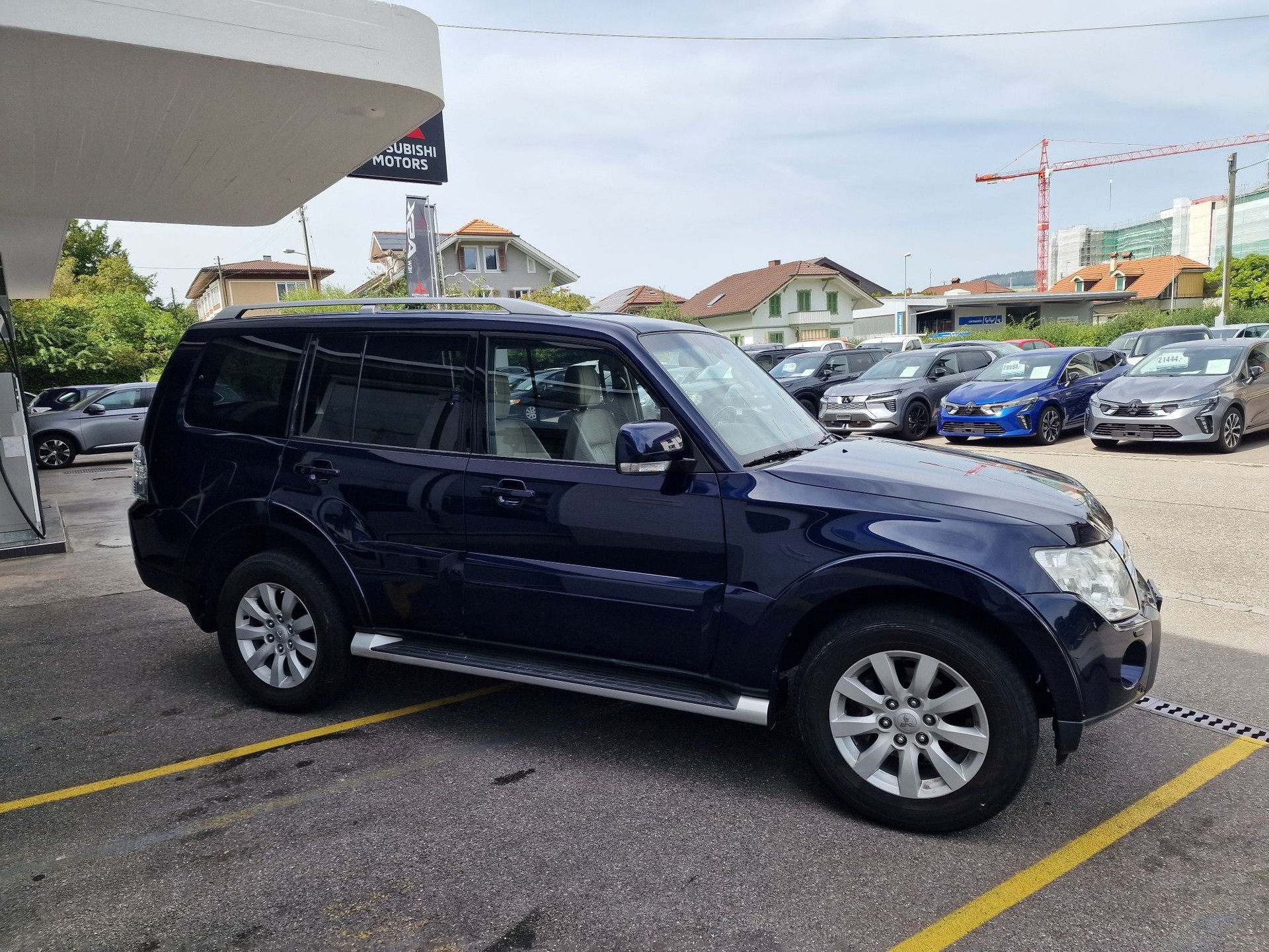 MITSUBISHI Pajero 3.2 DI-D Instyle Automatic-showroom-element-1