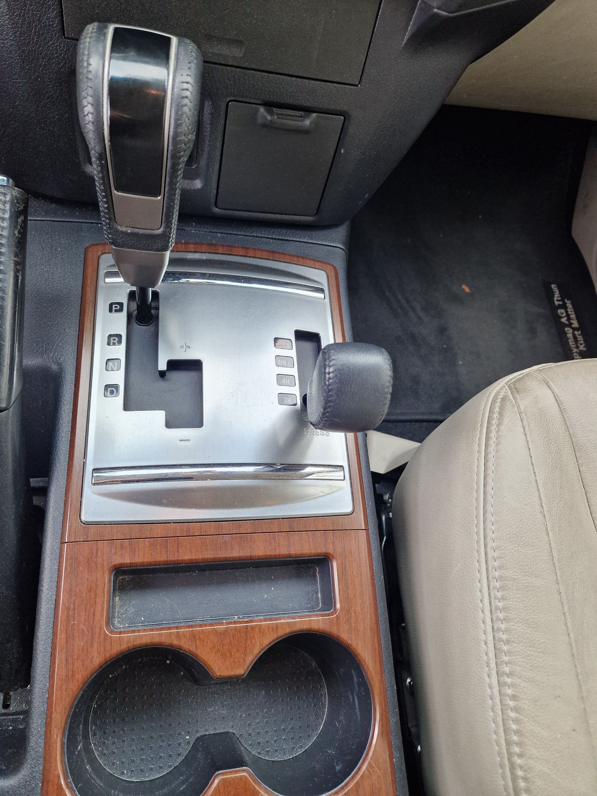 MITSUBISHI Pajero 3.2 DI-D Instyle Automatic-image-11