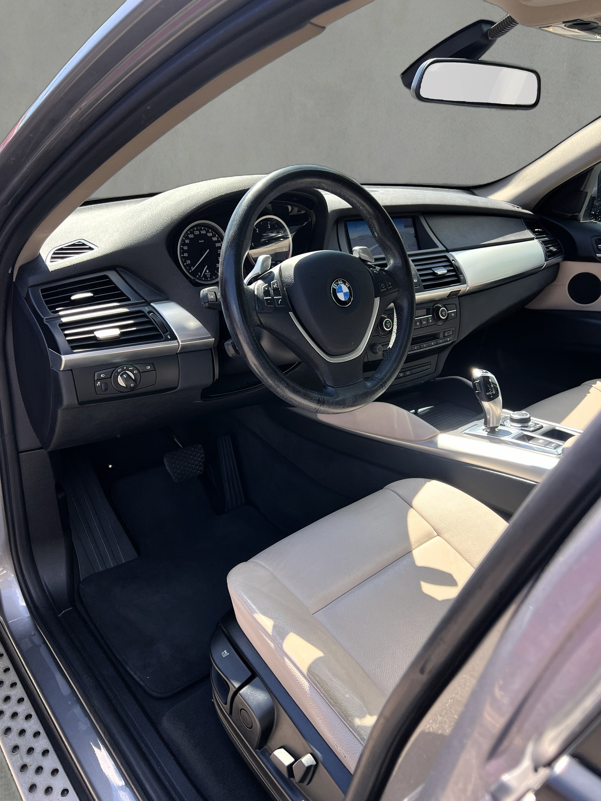 BMW X6 xDrive 40d Steptronic-image-15