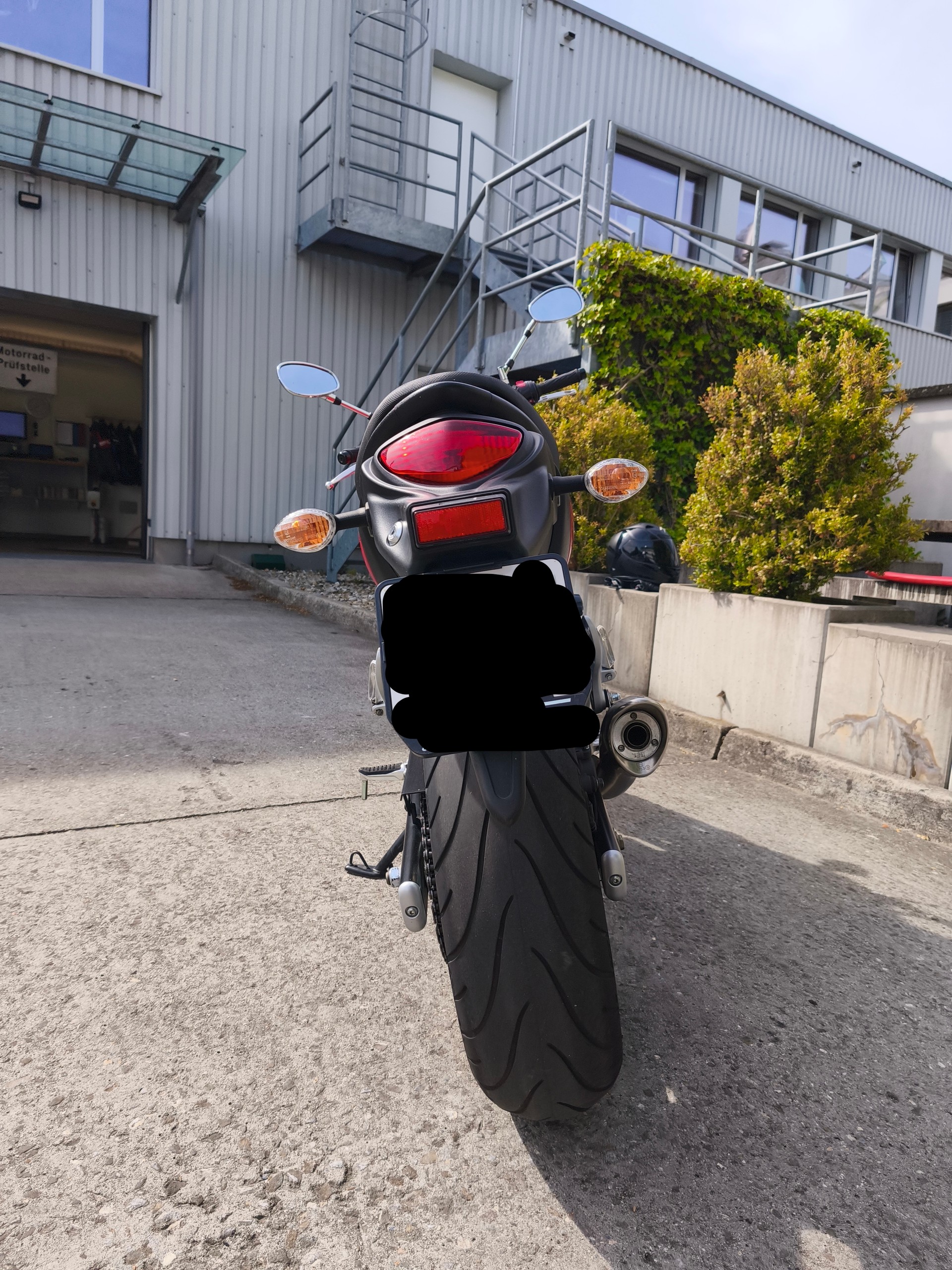 SUZUKI SFV 650 Gladius ABS-image-2