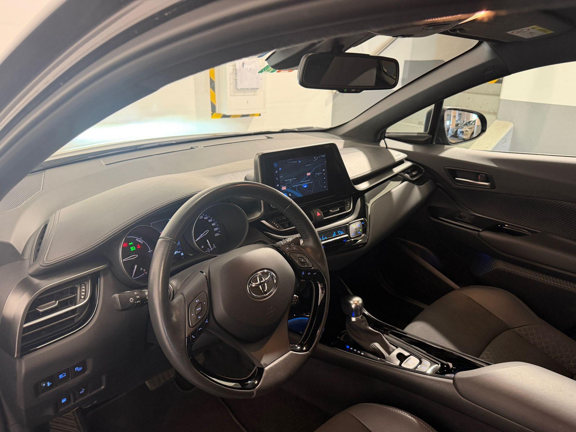 TOYOTA C-HR 1.8 VVTi HSD Comfort-image-7