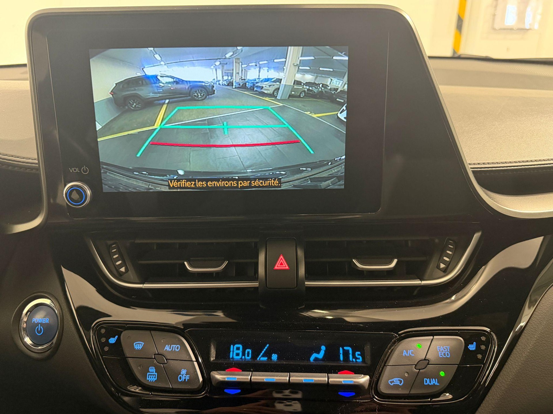 TOYOTA C-HR 1.8 VVTi HSD Comfort-image-4