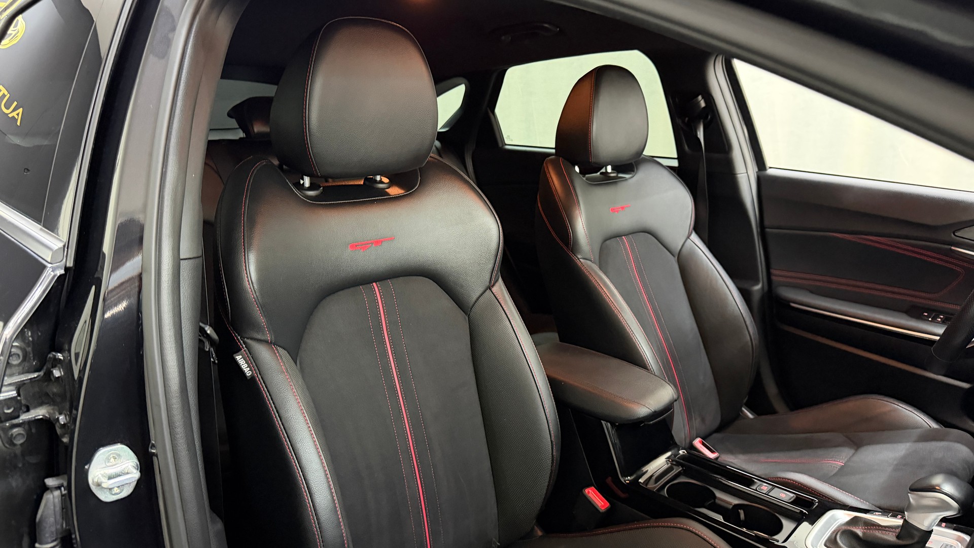 KIA ProCeed 1.6 T-GDi GT DCT-image-11