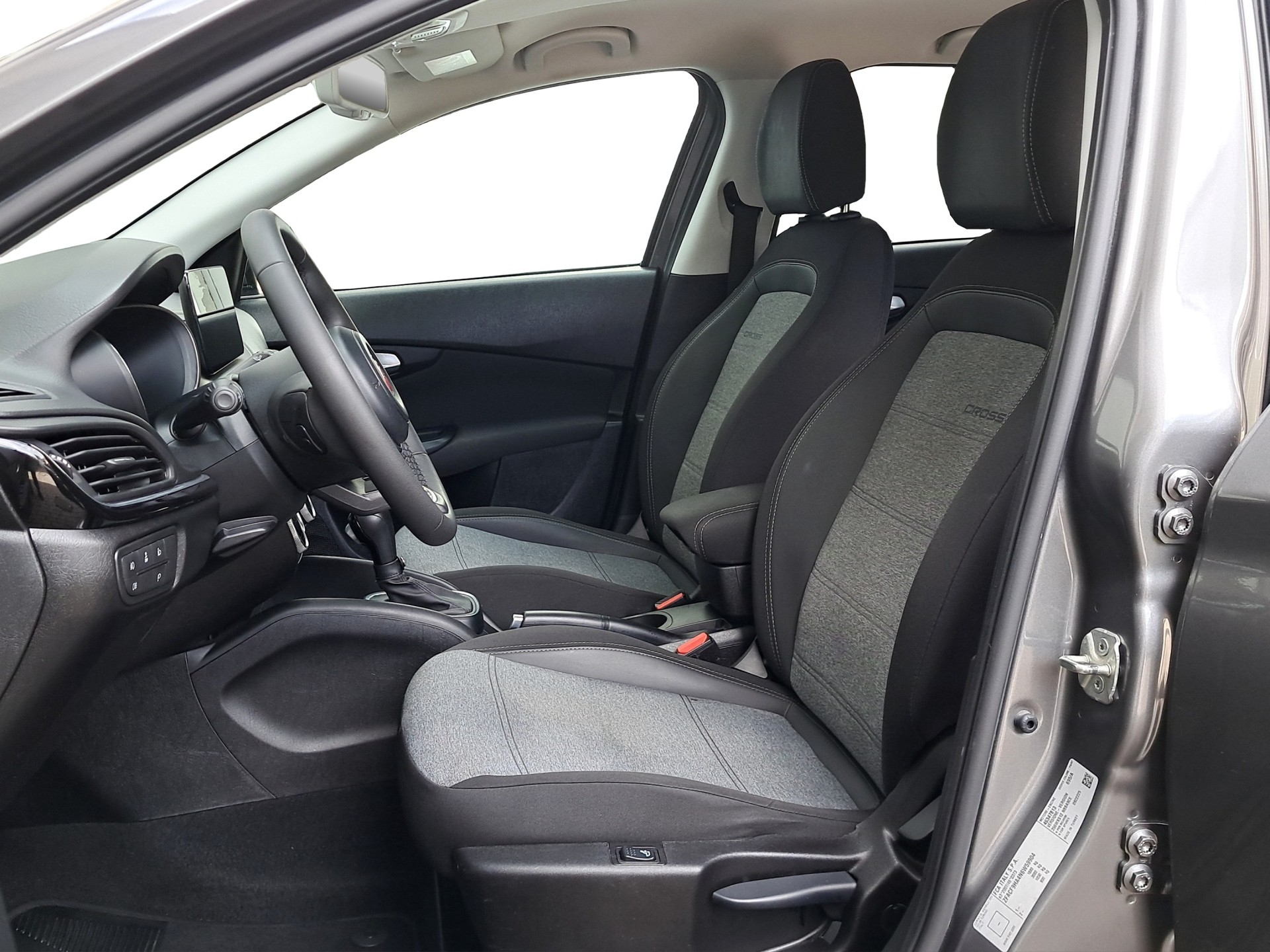 FIAT Tipo 1.5 Cross *Uconnect*-image-7