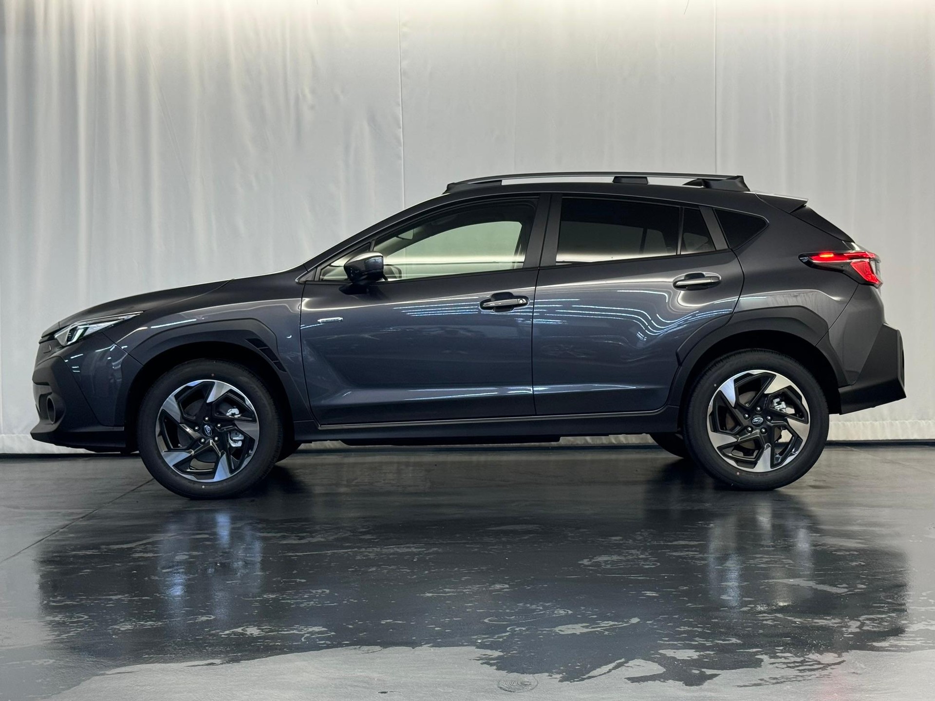 SUBARU Crosstrek 2.0i e-Boxer Swiss Plus-showroom-element-2