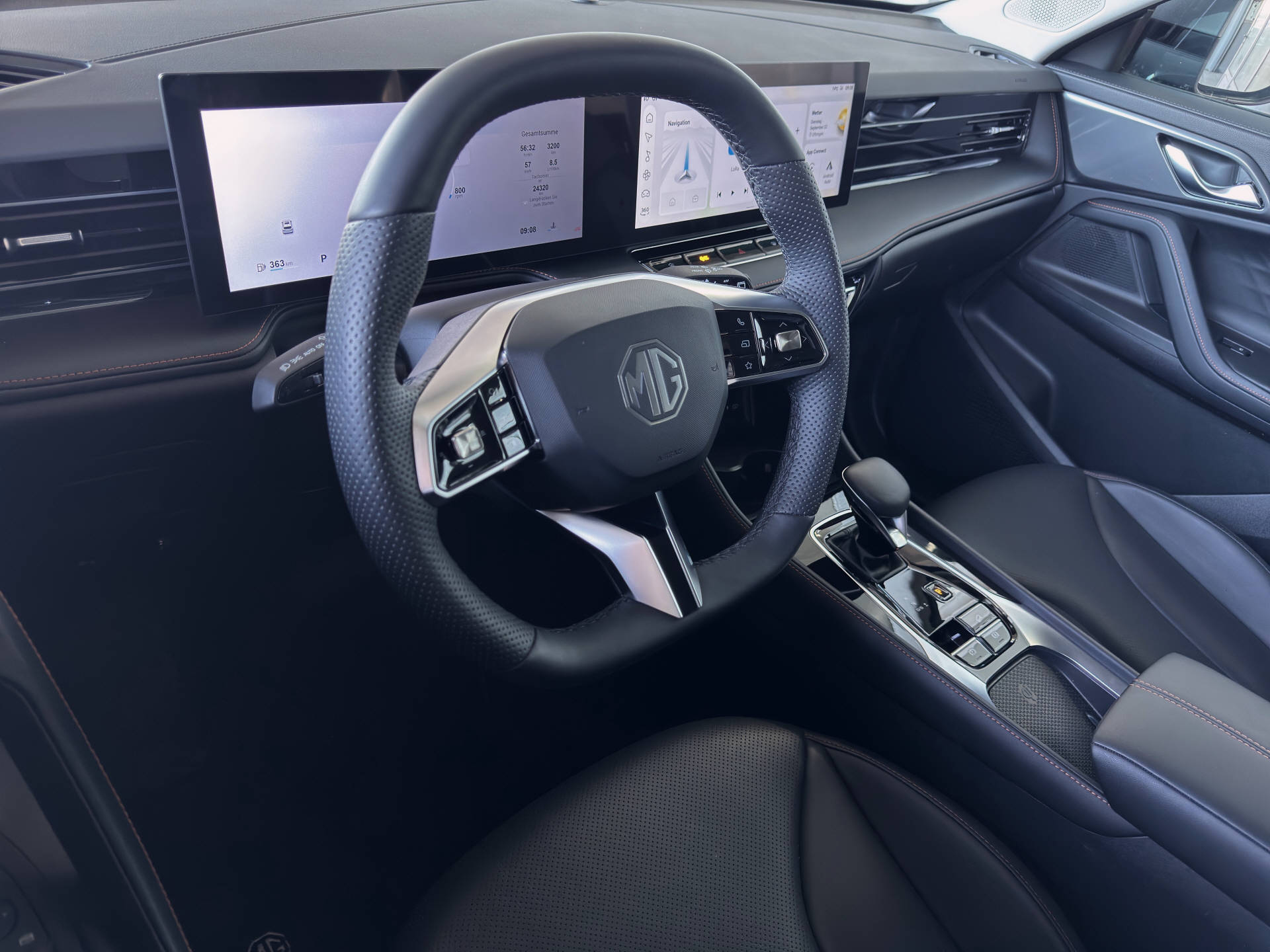 MG HS 1.5 Vti-Tech Luxury-image-13