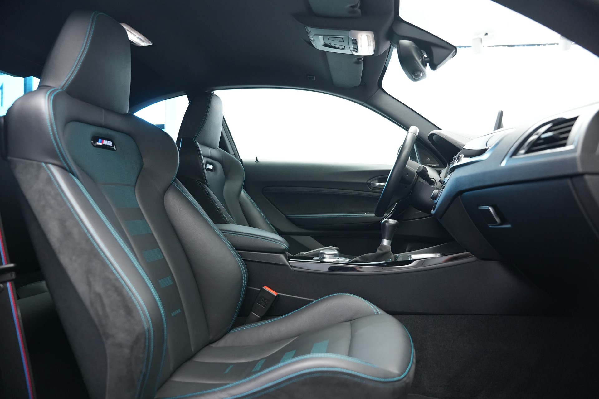 BMW M2 Competition *Schaltgetriebe* *CH-Fahrzeug mit Gratis Service bis 2028*-image-12