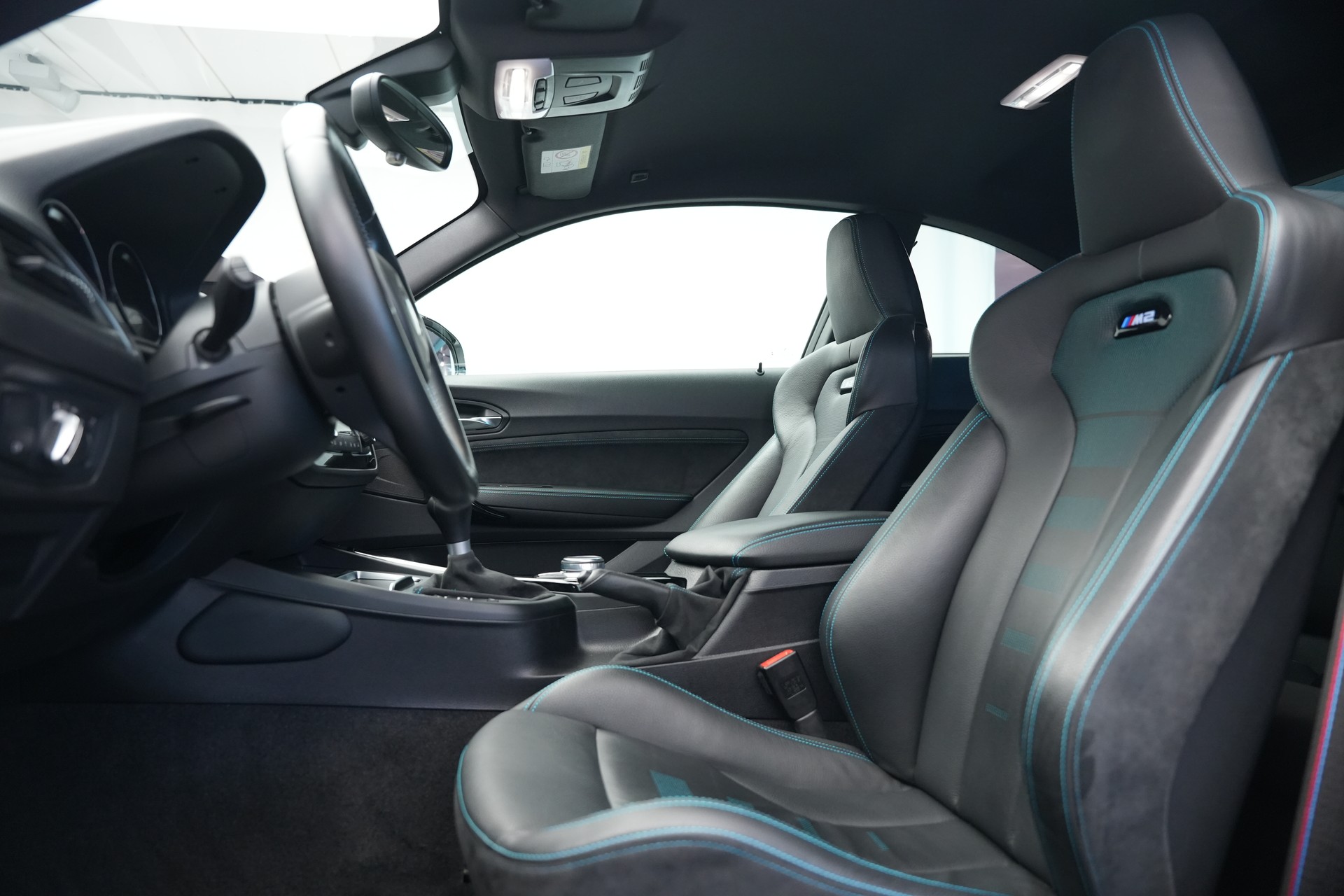 BMW M2 Competition *Schaltgetriebe* *CH-Fahrzeug mit Gratis Service bis 2028*-image-11