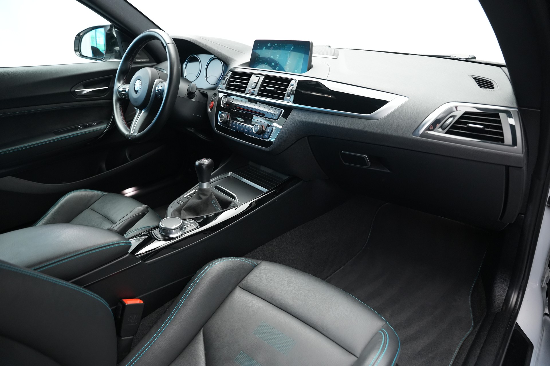 BMW M2 Competition *Schaltgetriebe* *CH-Fahrzeug mit Gratis Service bis 2028*-image-10