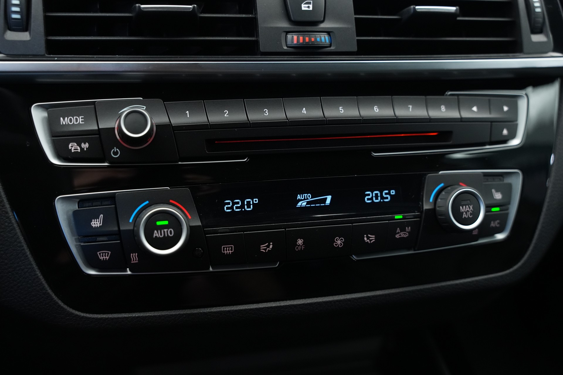 BMW M2 Competition *Schaltgetriebe* *CH-Fahrzeug mit Gratis Service bis 2028*-image-20