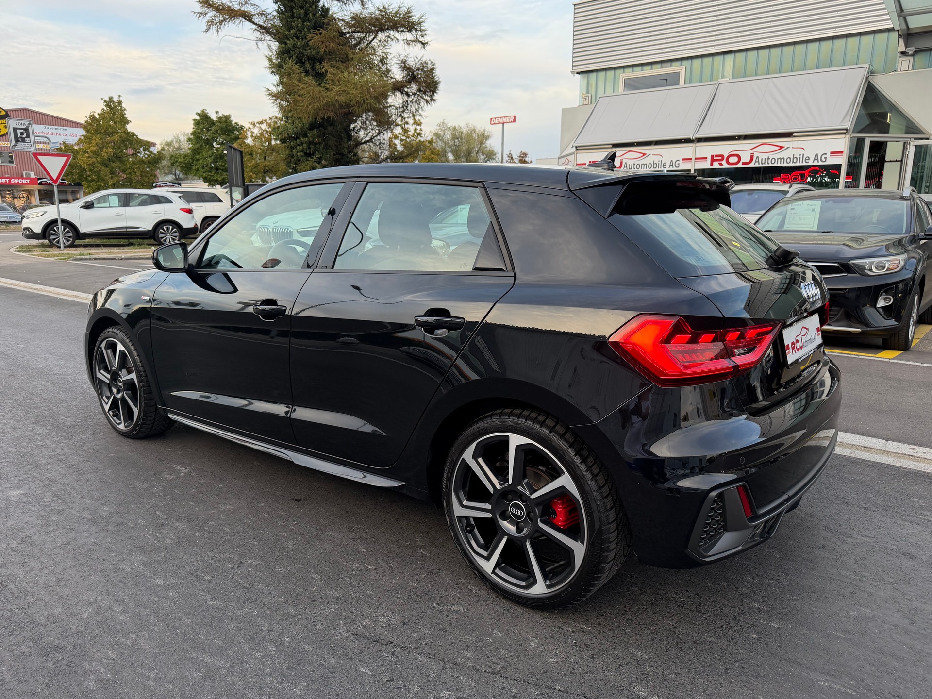 AUDI A1 Sportback 25 TFSI S Line S-tronic-image-6