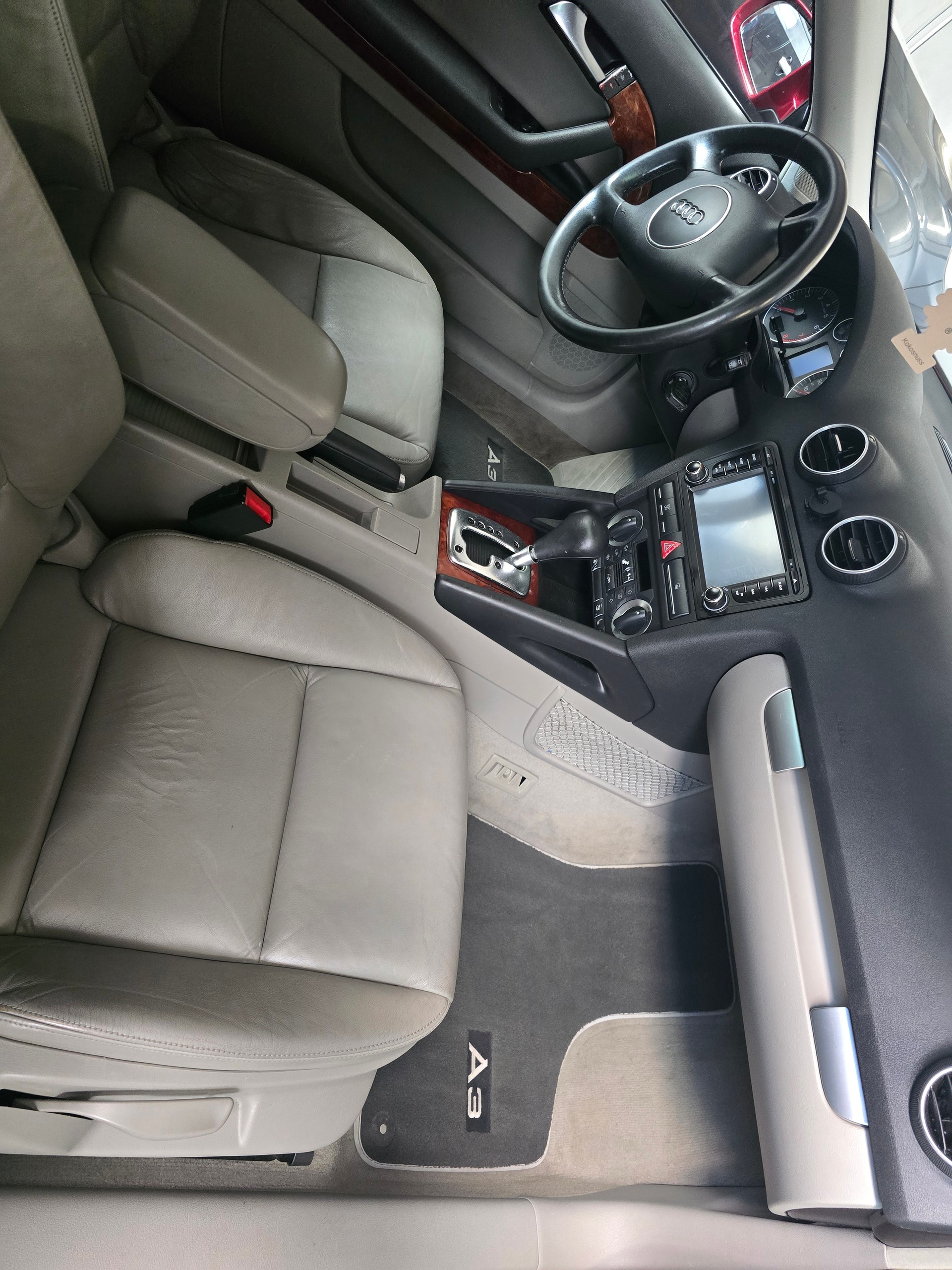 AUDI A3 2.0 FSI Ambition-image-5
