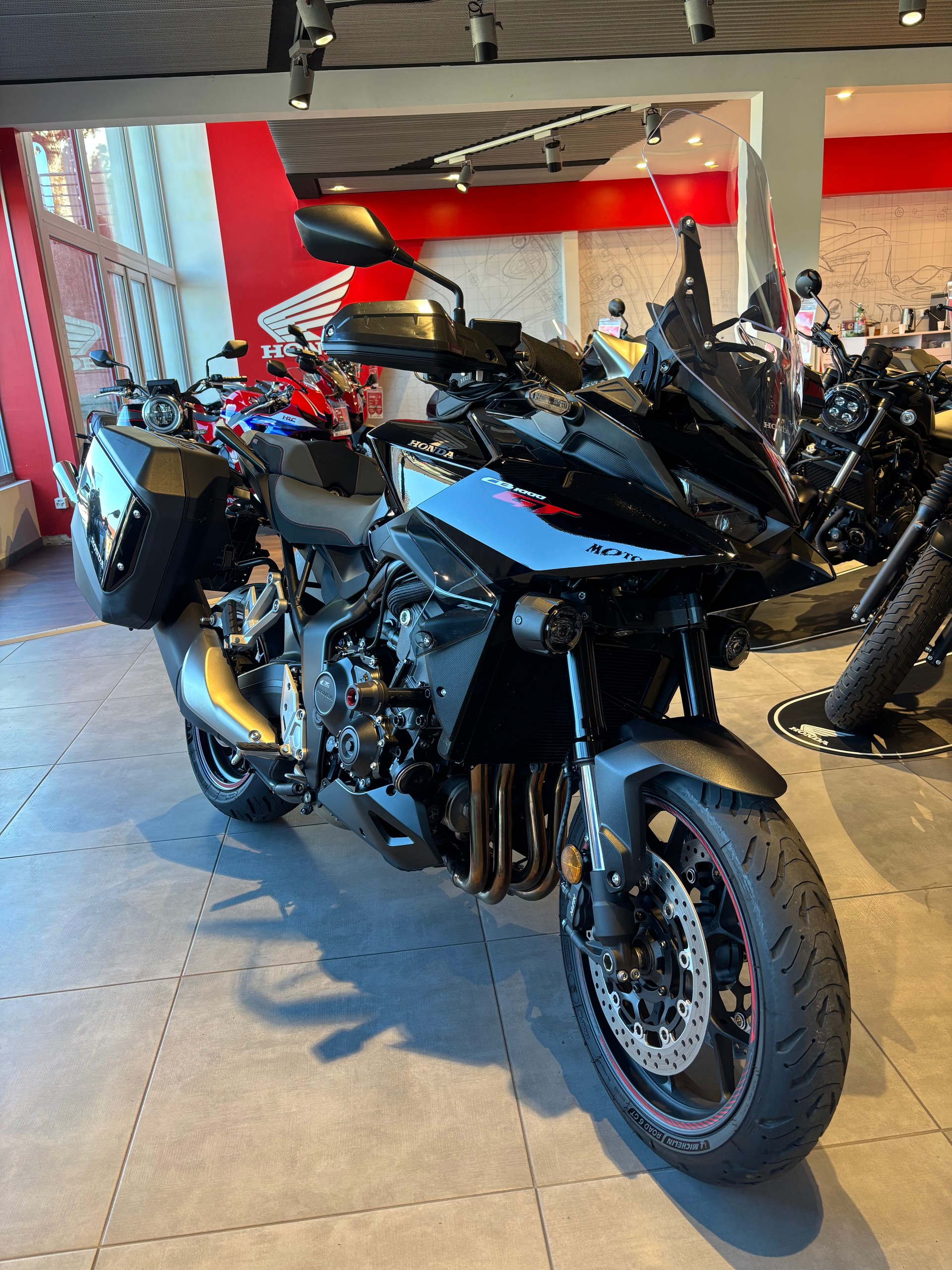 HONDA CB1000GT-image-2
