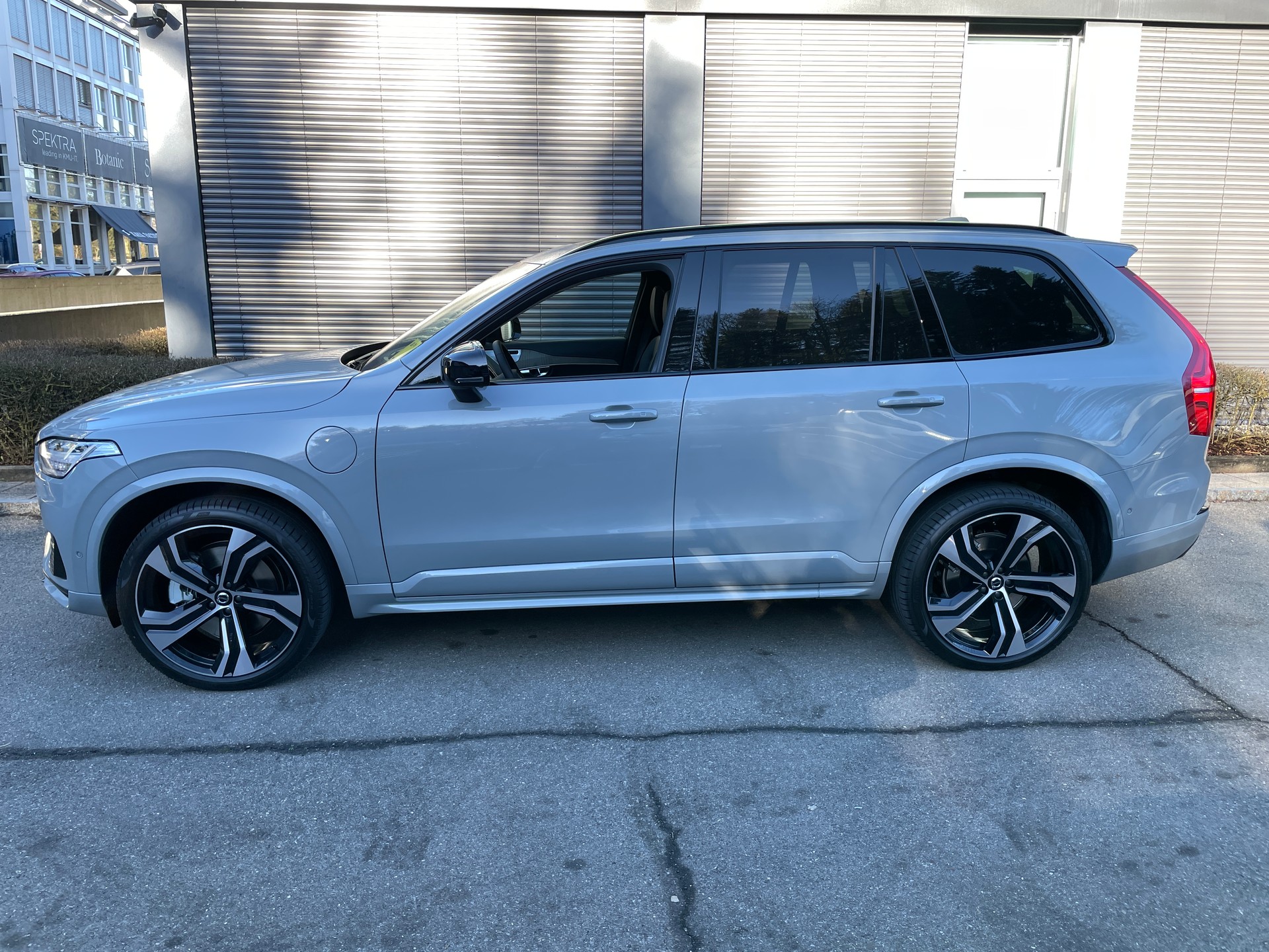 VOLVO XC90 T8 eAWD PluginHybrid Ultra Dark Geartronic-showroom-element-1
