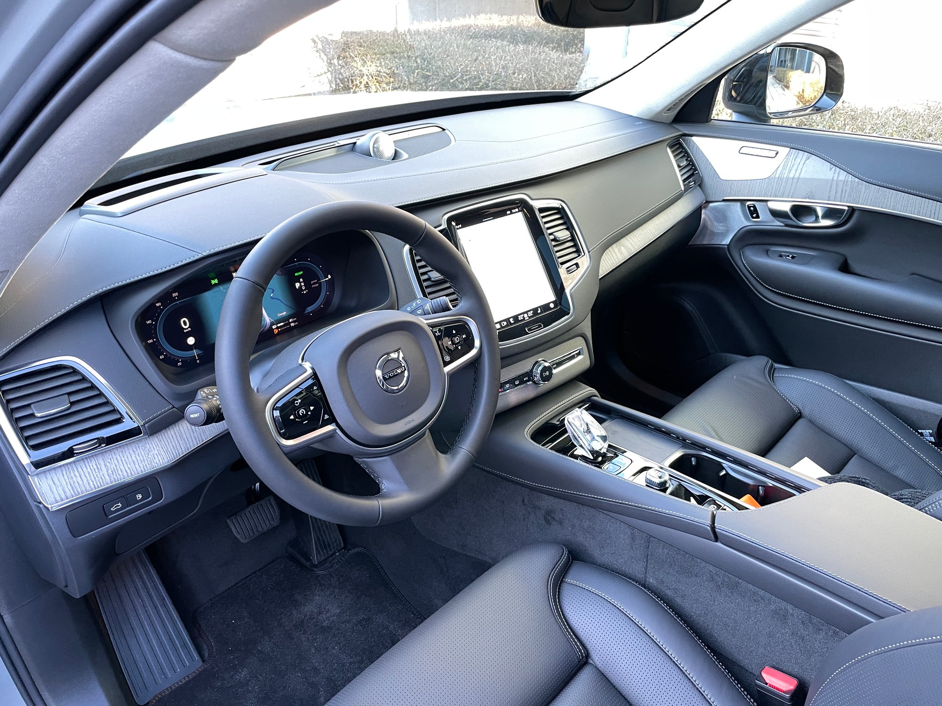 VOLVO XC90 T8 eAWD PluginHybrid Ultra Dark Geartronic-image-10