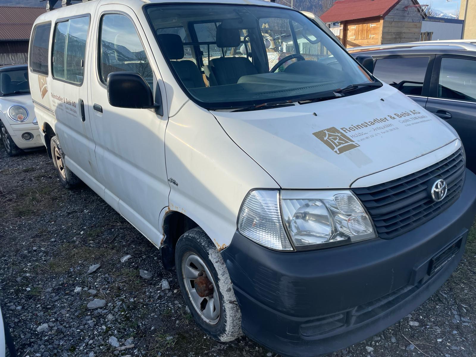 TOYOTA Hiace D-4D 4WD Van-image-1