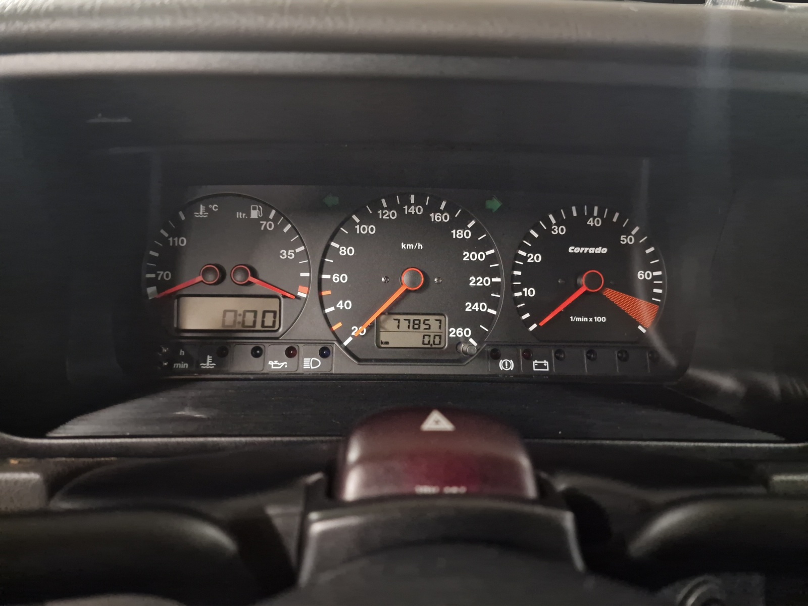 VW Corrado 2000 16V-image-7