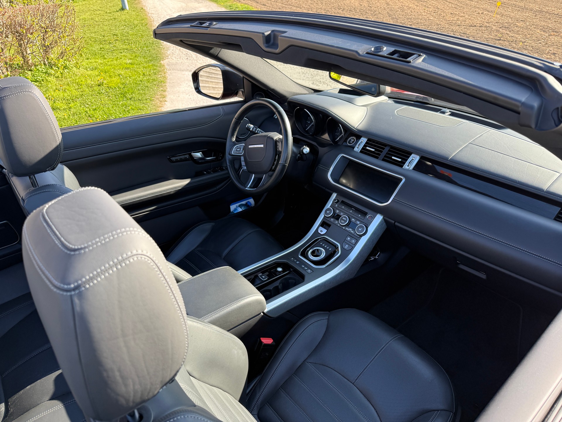 LAND ROVER Range Rover Evoque Convert. 2.0Si4 HSE Dynamic AT9-image-24