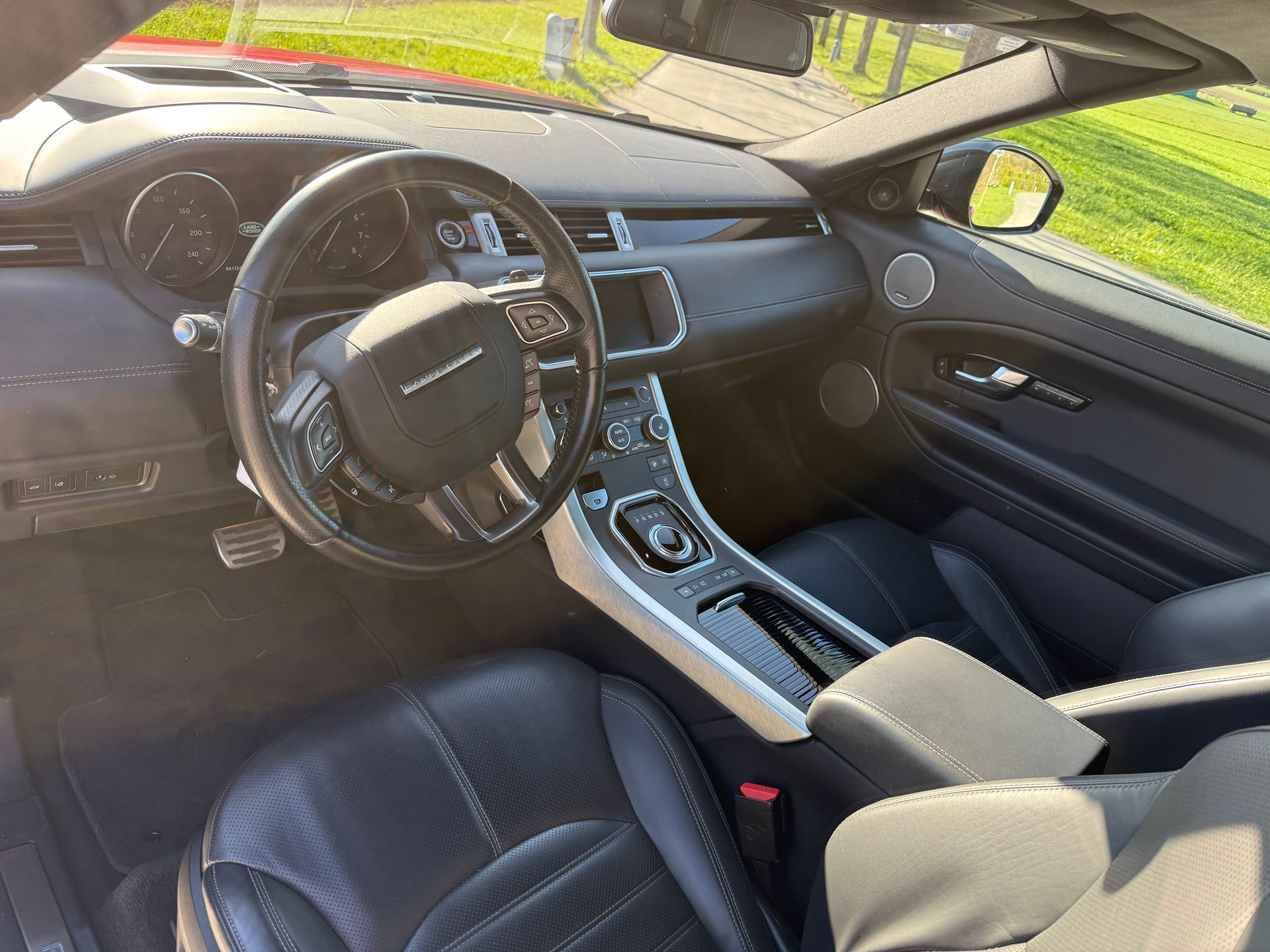 LAND ROVER Range Rover Evoque Convert. 2.0Si4 HSE Dynamic AT9-image-21