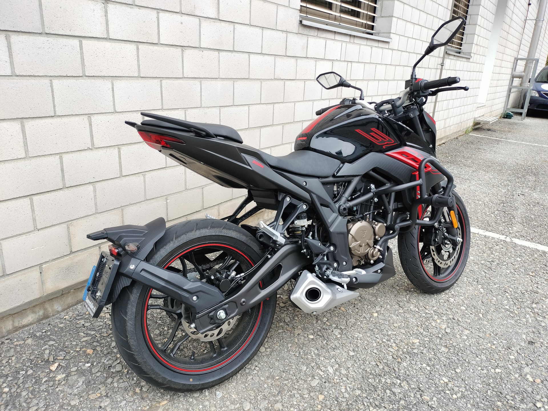 VOGE 300 R-image-5