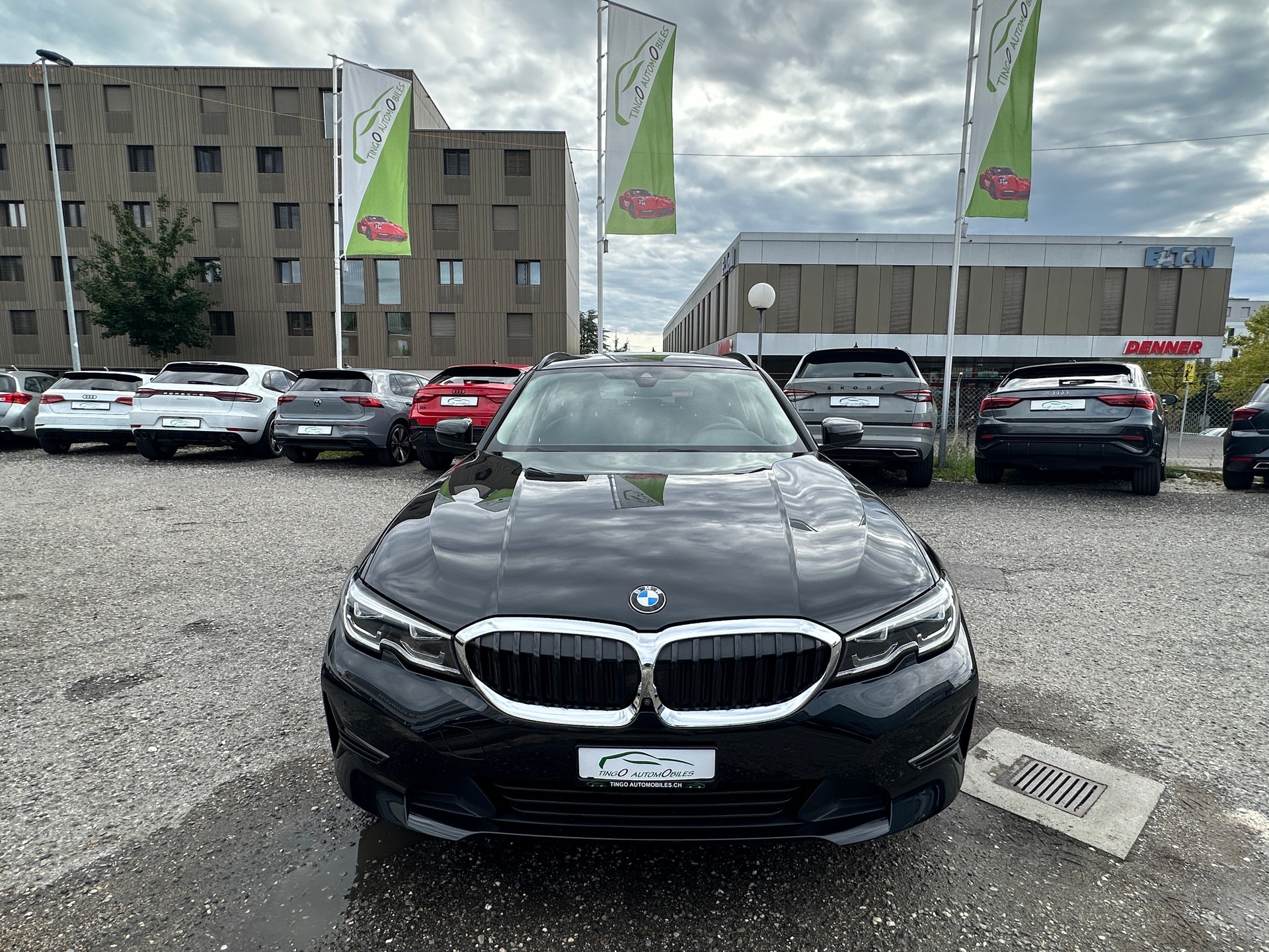 BMW 320d xDrive 48V Touring Steptronic-image-9