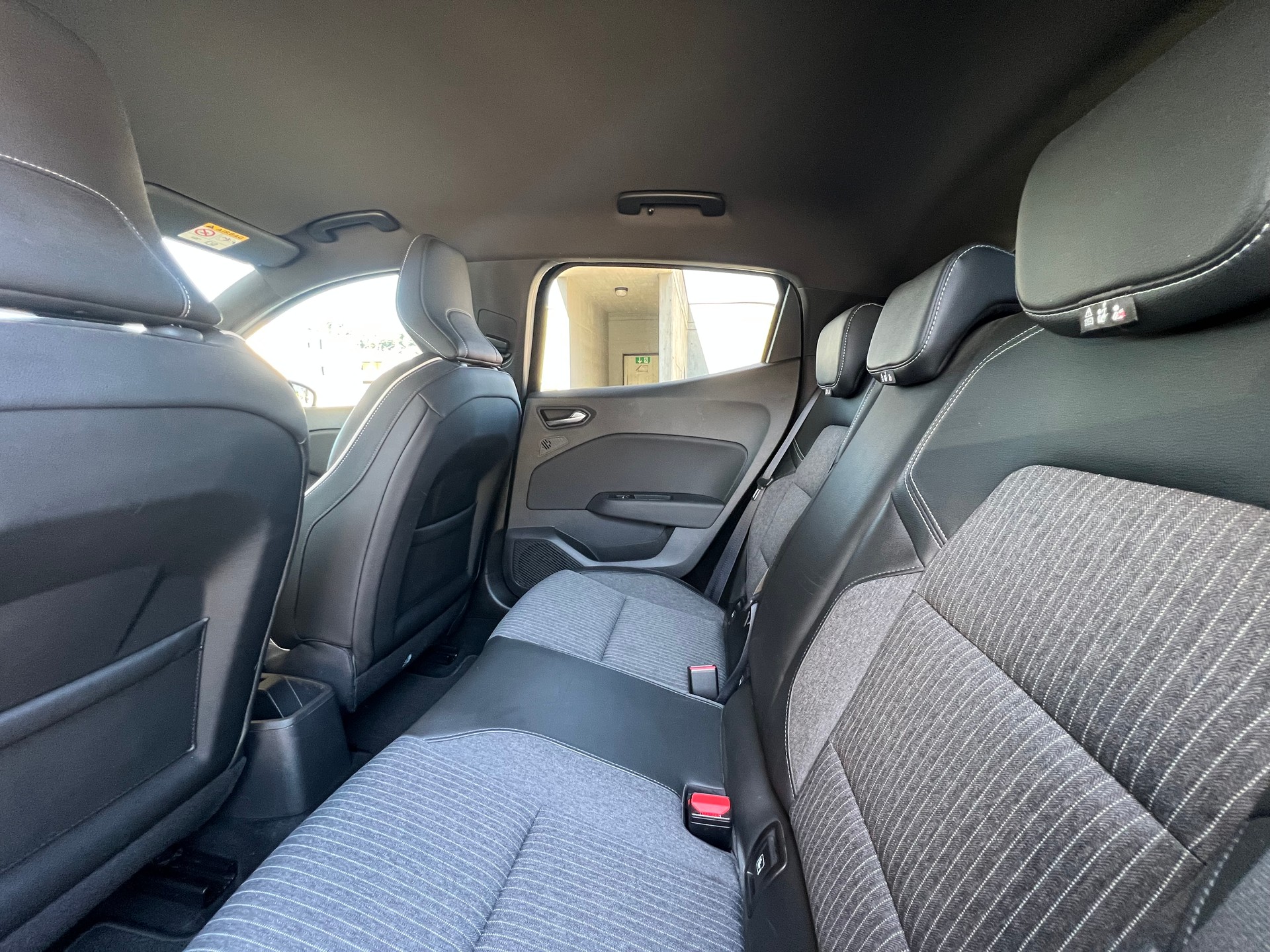RENAULT Clio 1.3 Intens EDC-image-8