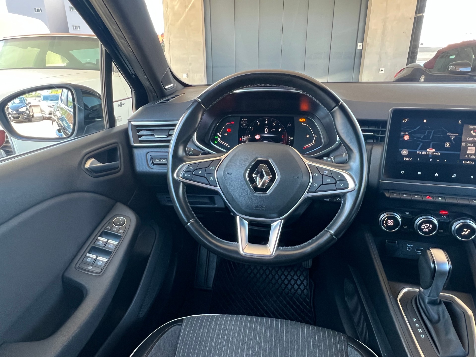 RENAULT Clio 1.3 Intens EDC-image-6