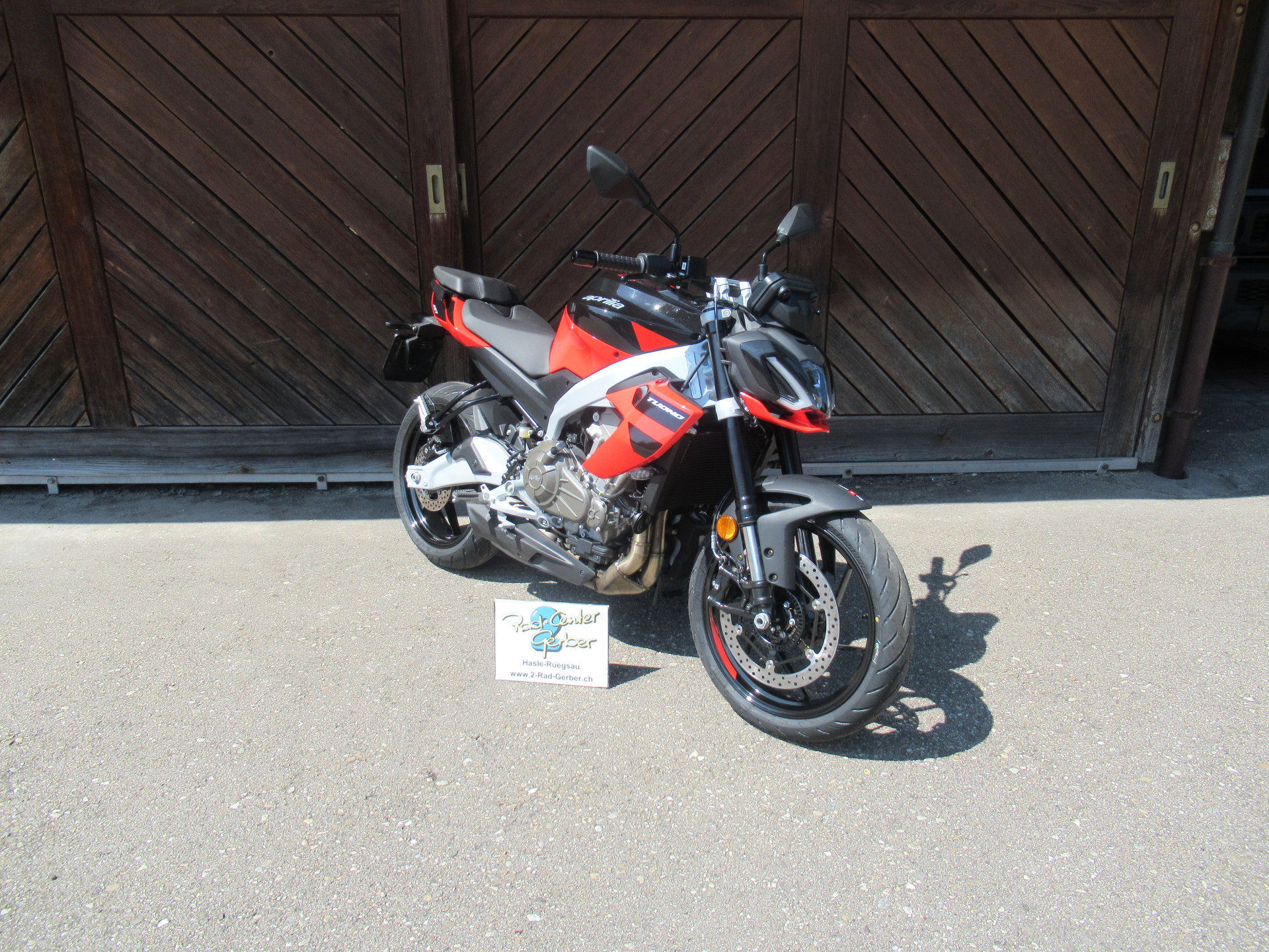 APRILIA Tuono 457-image-0