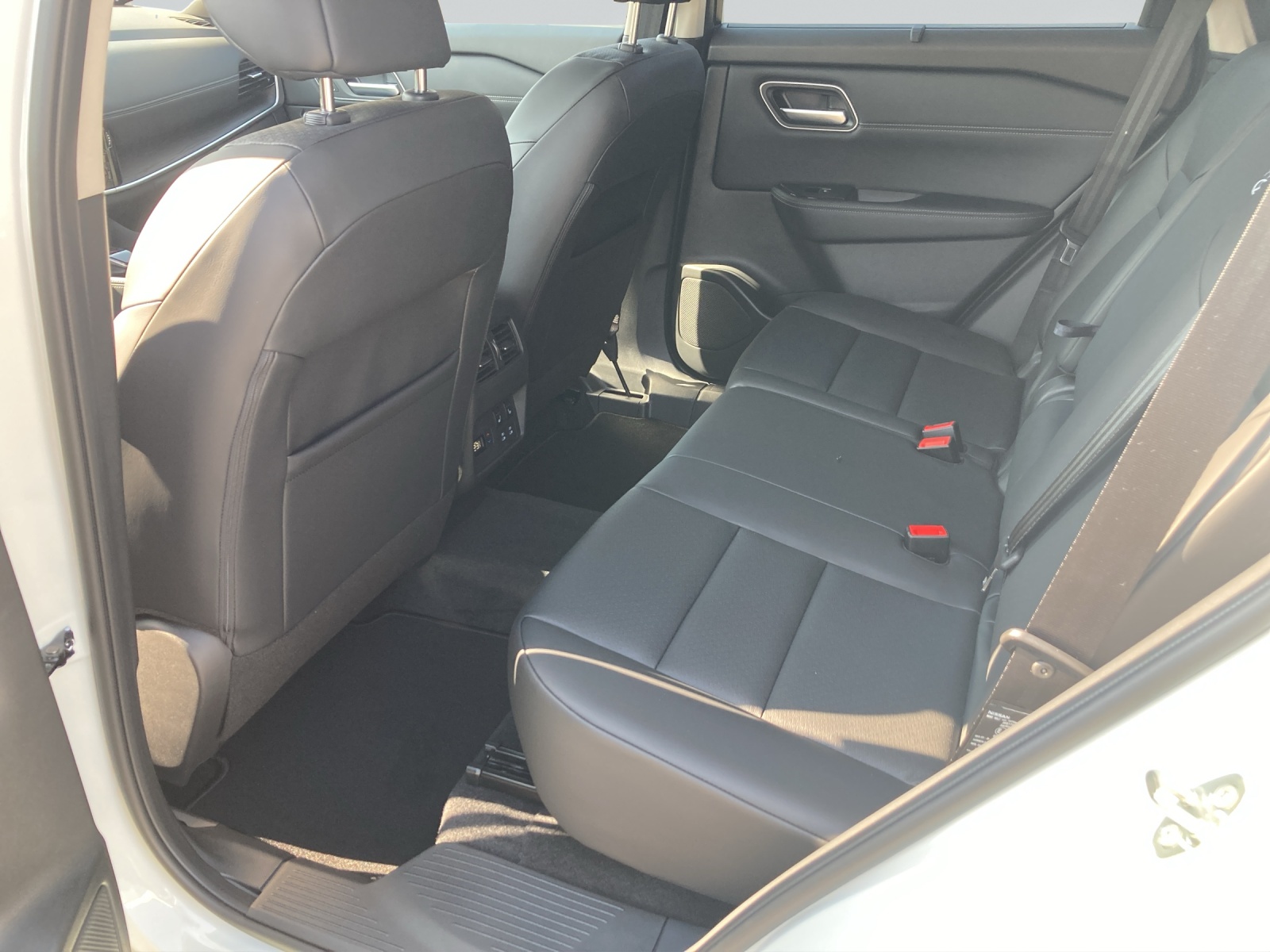 NISSAN X-Trail 1.5 VC-T Tekna e-4orce-image-7