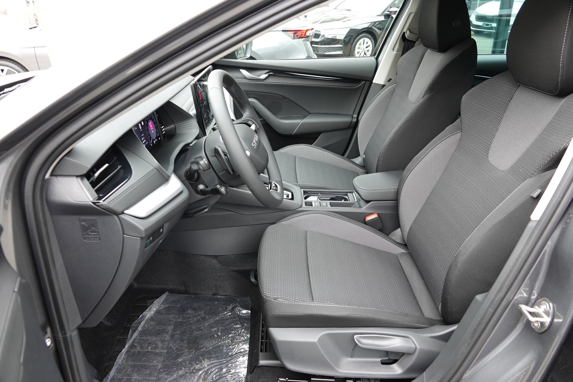 SKODA Octavia 1.5 TSI mHEV Sel.-image-12