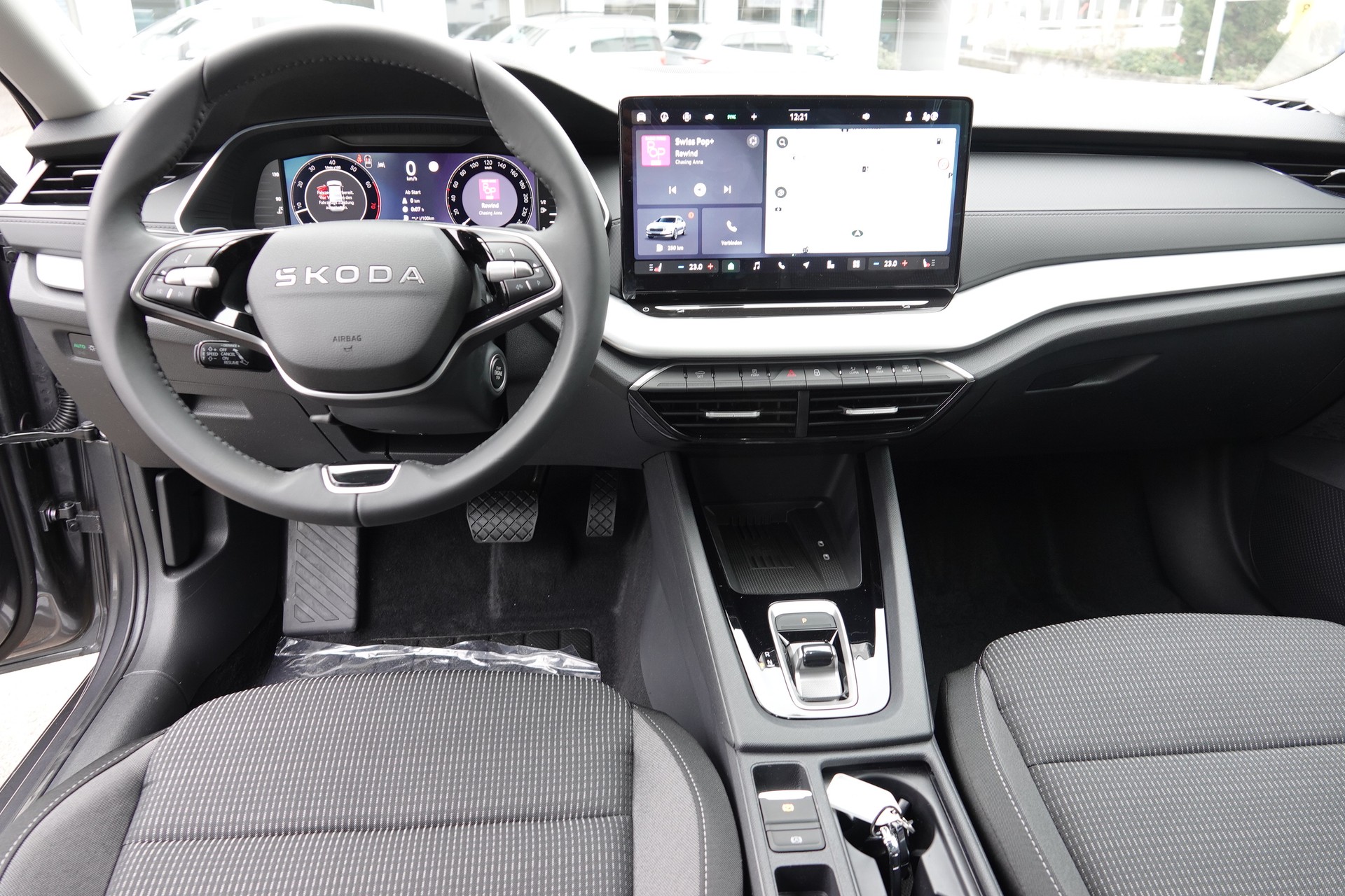 SKODA Octavia 1.5 TSI mHEV Sel.-image-9