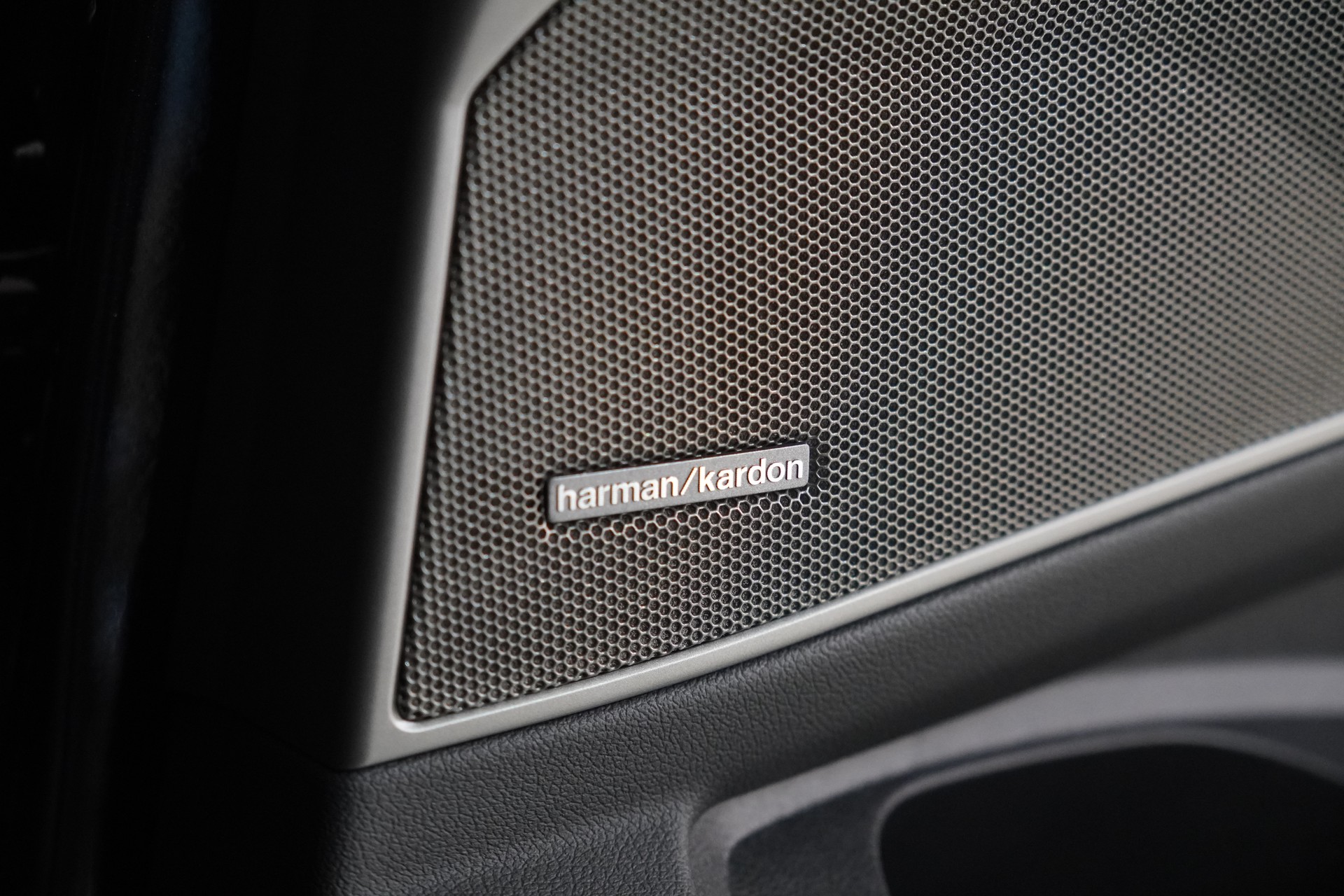 BMW M340d xDrive 48V Touring Steptronic M Sport Pro-image-22